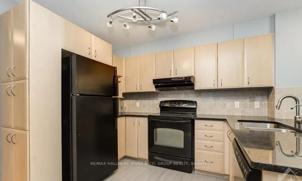 Photo 9 of Unit A, 395 Chapman Mills Drive, Ottawa, Barrhaven - Strandherd — HOMEH