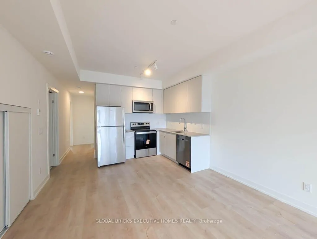 Photo 9 of Unit 203C, 16 Melbourne Avenue, St. Catharines, E. Chester — HOMEH
