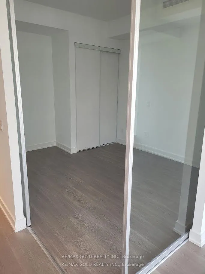 Photo 5 of Unit 5505, 8 Wellesley Street, Toronto, Bay Street Corridor — HOMEH