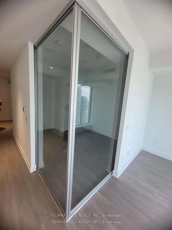 Photo 6 of Unit 5505, 8 Wellesley Street, Toronto, Bay Street Corridor — HOMEH