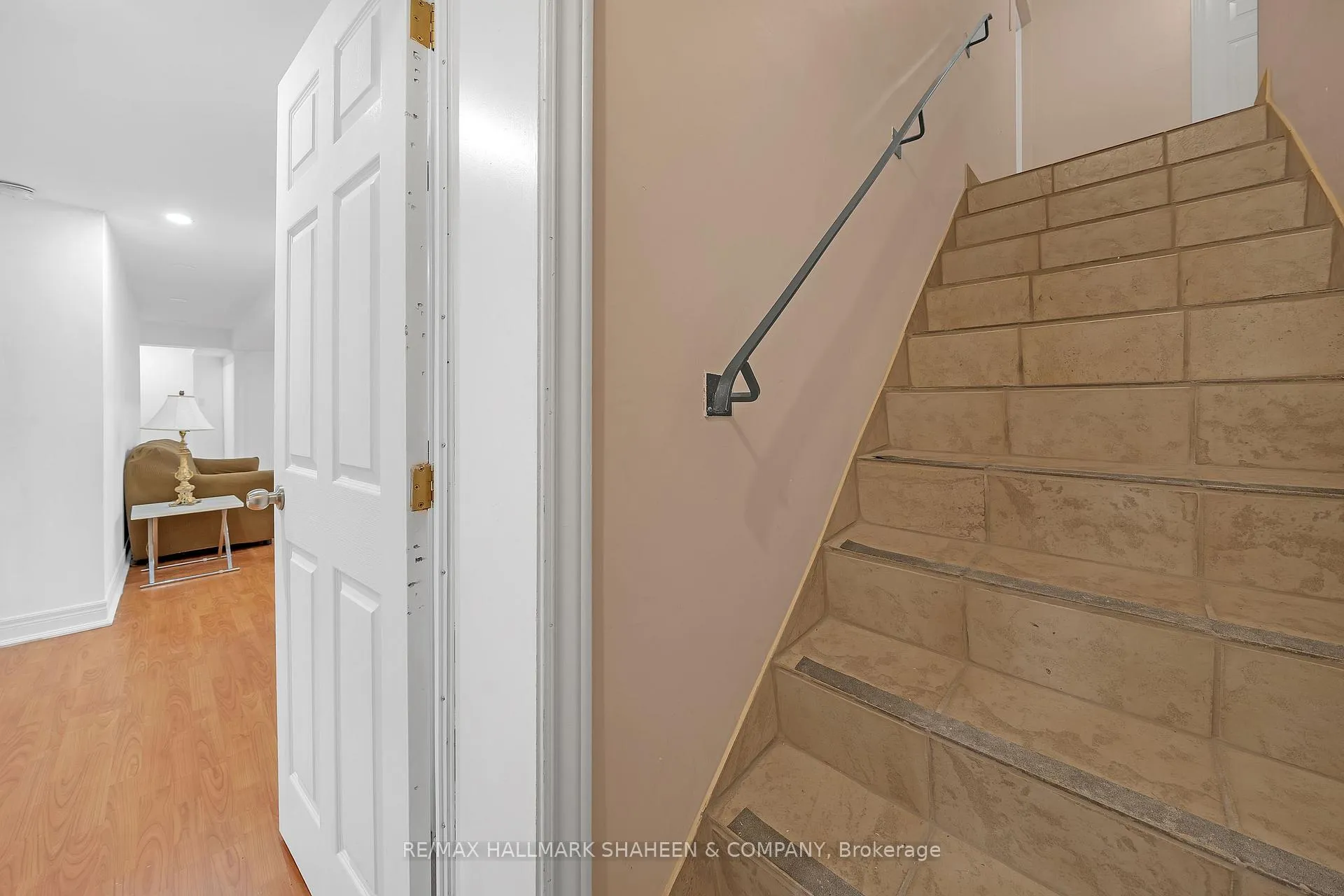 Photo 8 of 24 Glenvilla Road, Vaughan, East Woodbridge — HOMEH