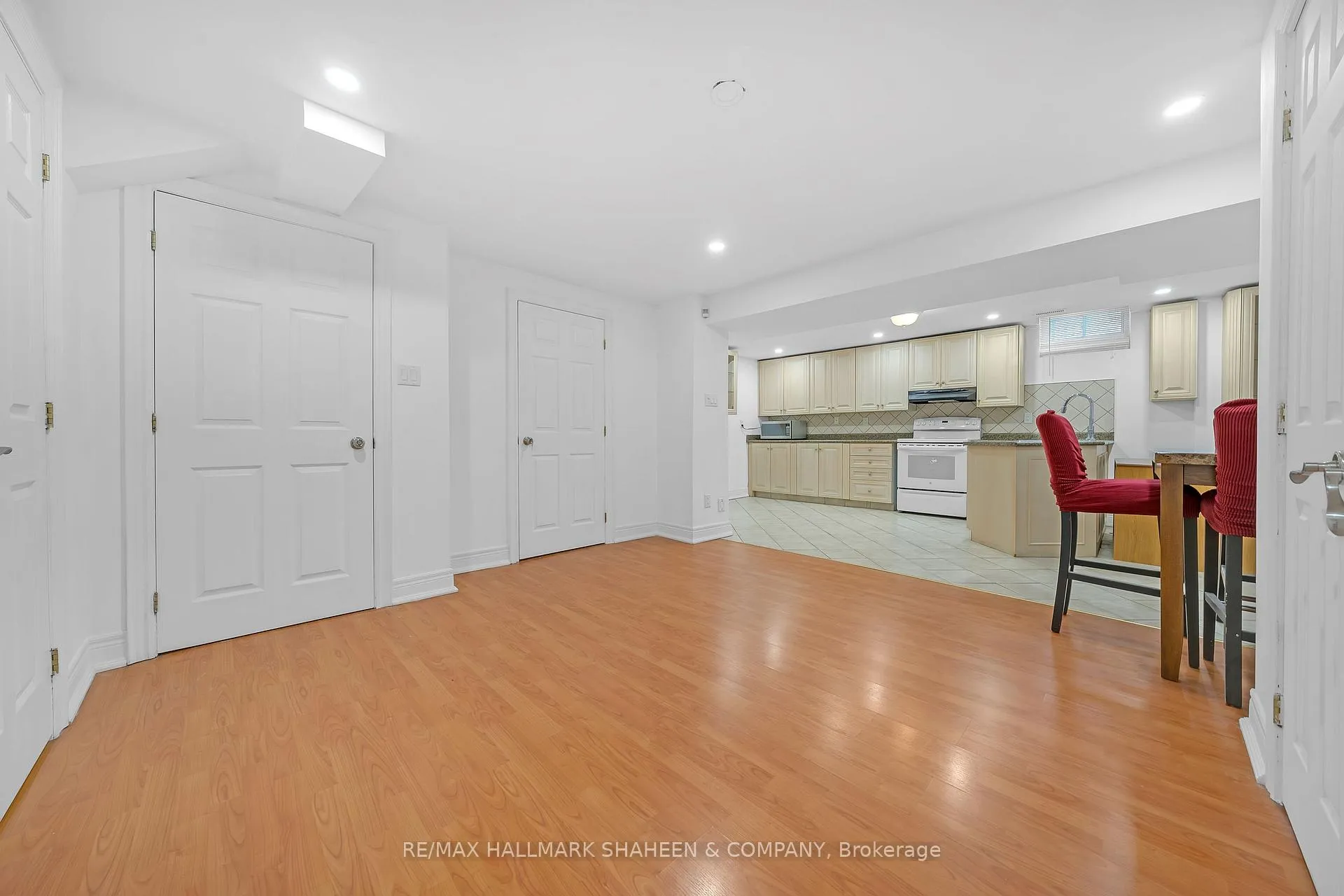 Photo 10 of 24 Glenvilla Road, Vaughan, East Woodbridge — HOMEH