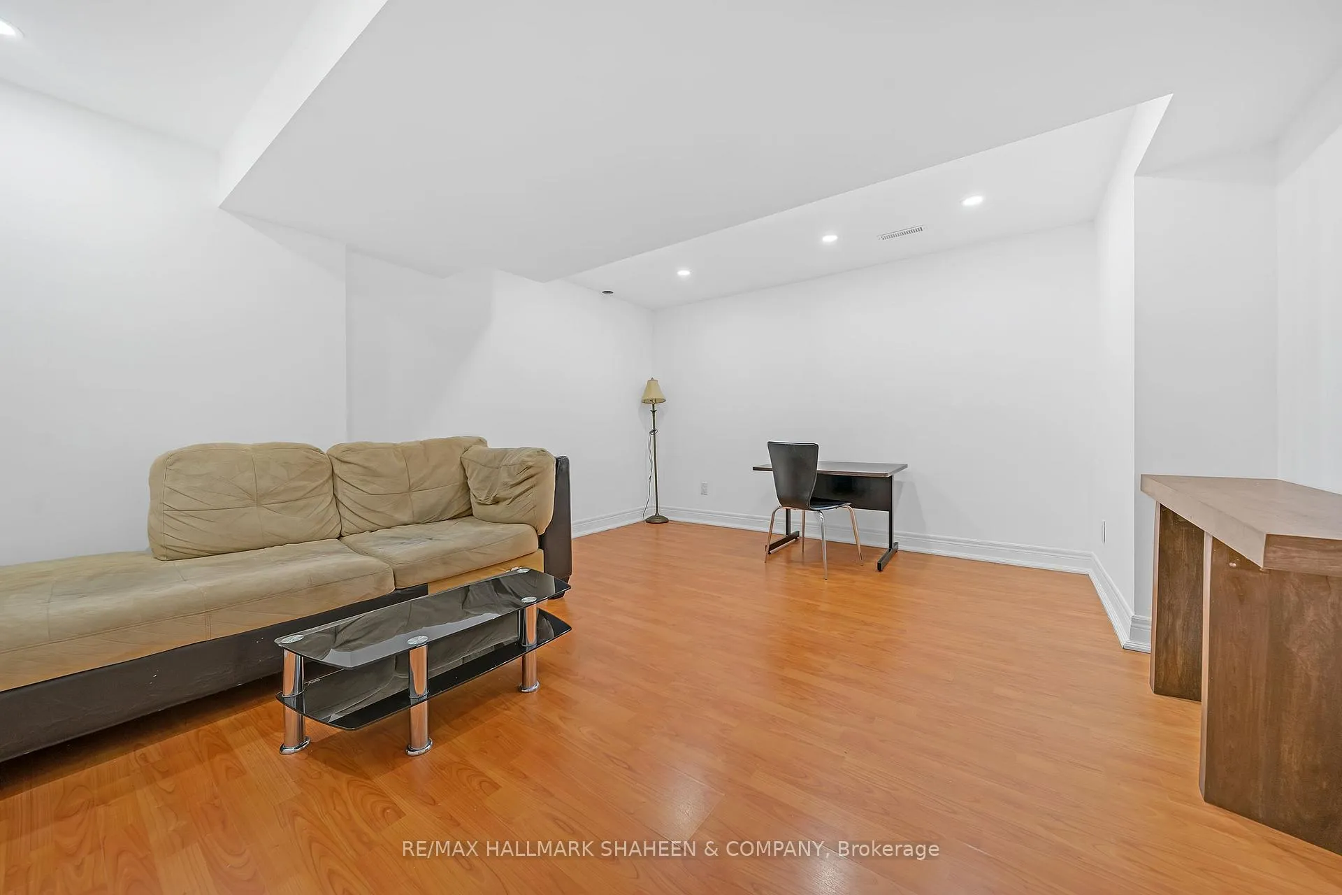 Photo 17 of 24 Glenvilla Road, Vaughan, East Woodbridge — HOMEH