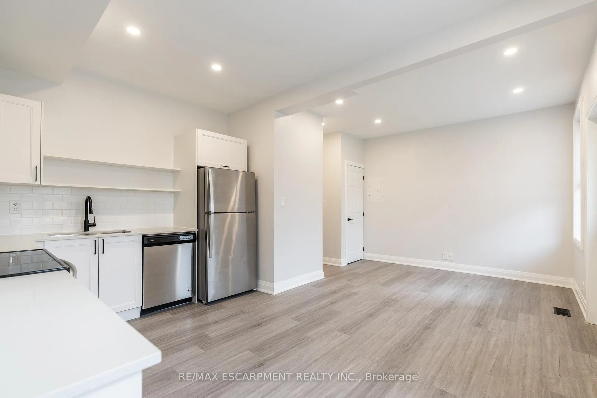 Photo 14 of 536 Cannon Street E, Hamilton, Gibson — HOMEH