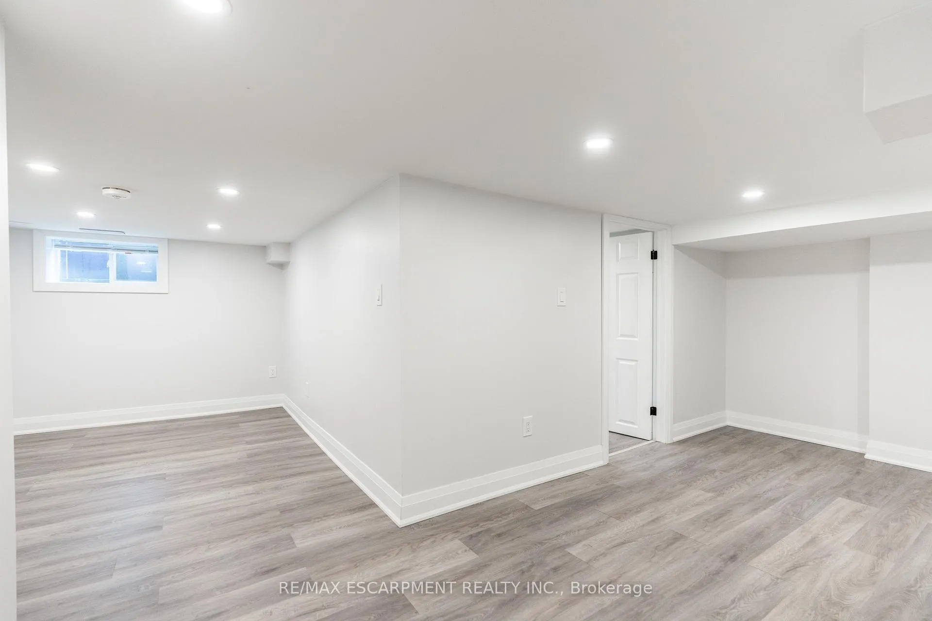 Photo 17 of 536 Cannon Street E, Hamilton, Gibson — HOMEH