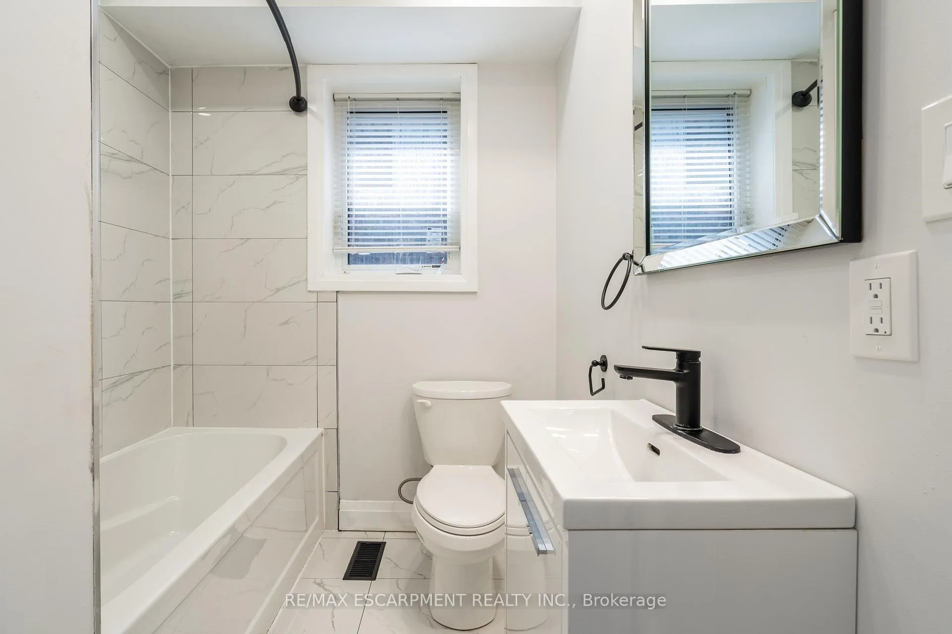 Photo 28 of 536 Cannon Street E, Hamilton, Gibson — HOMEH