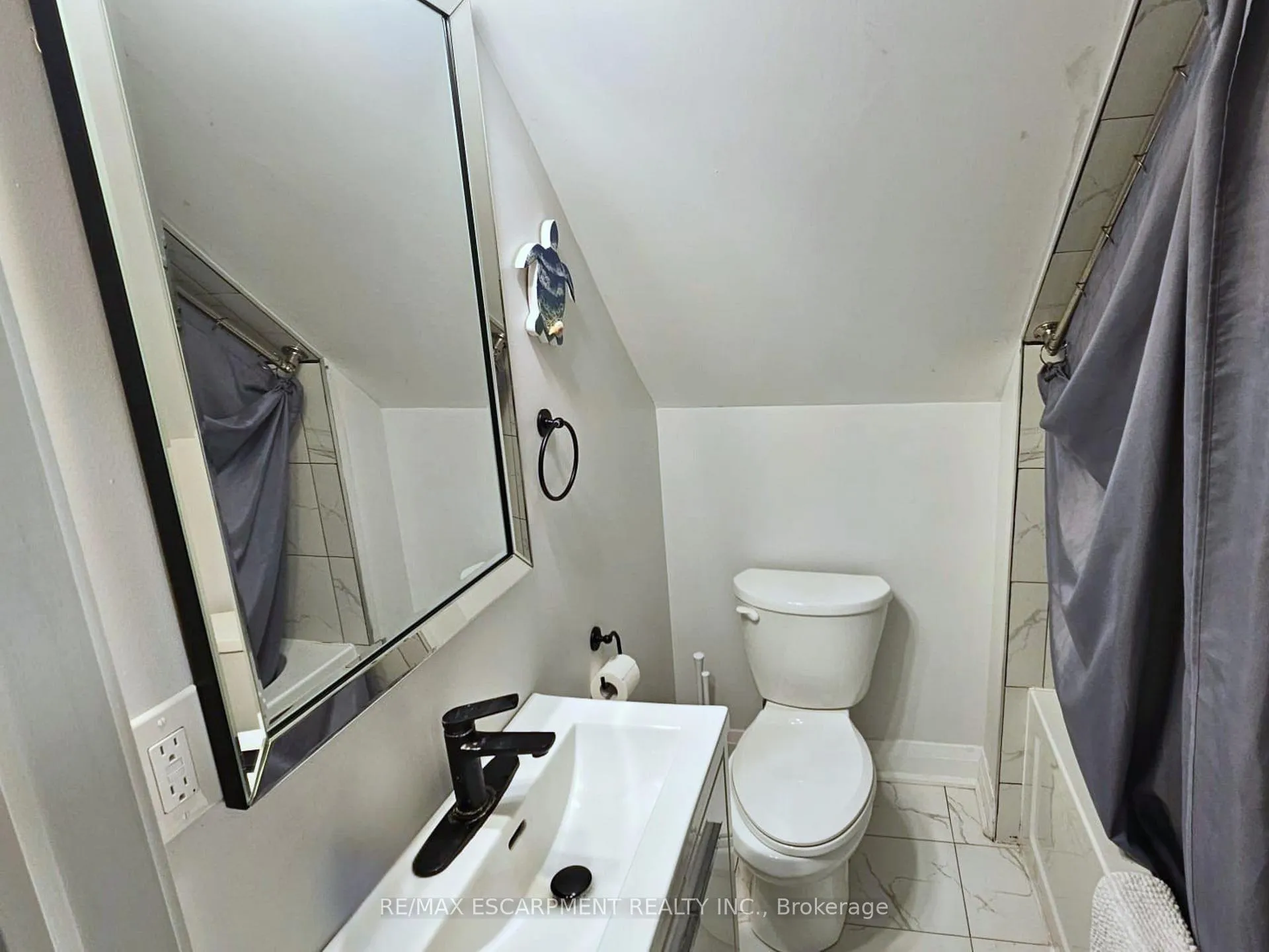 Photo 39 of 536 Cannon Street E, Hamilton, Gibson — HOMEH