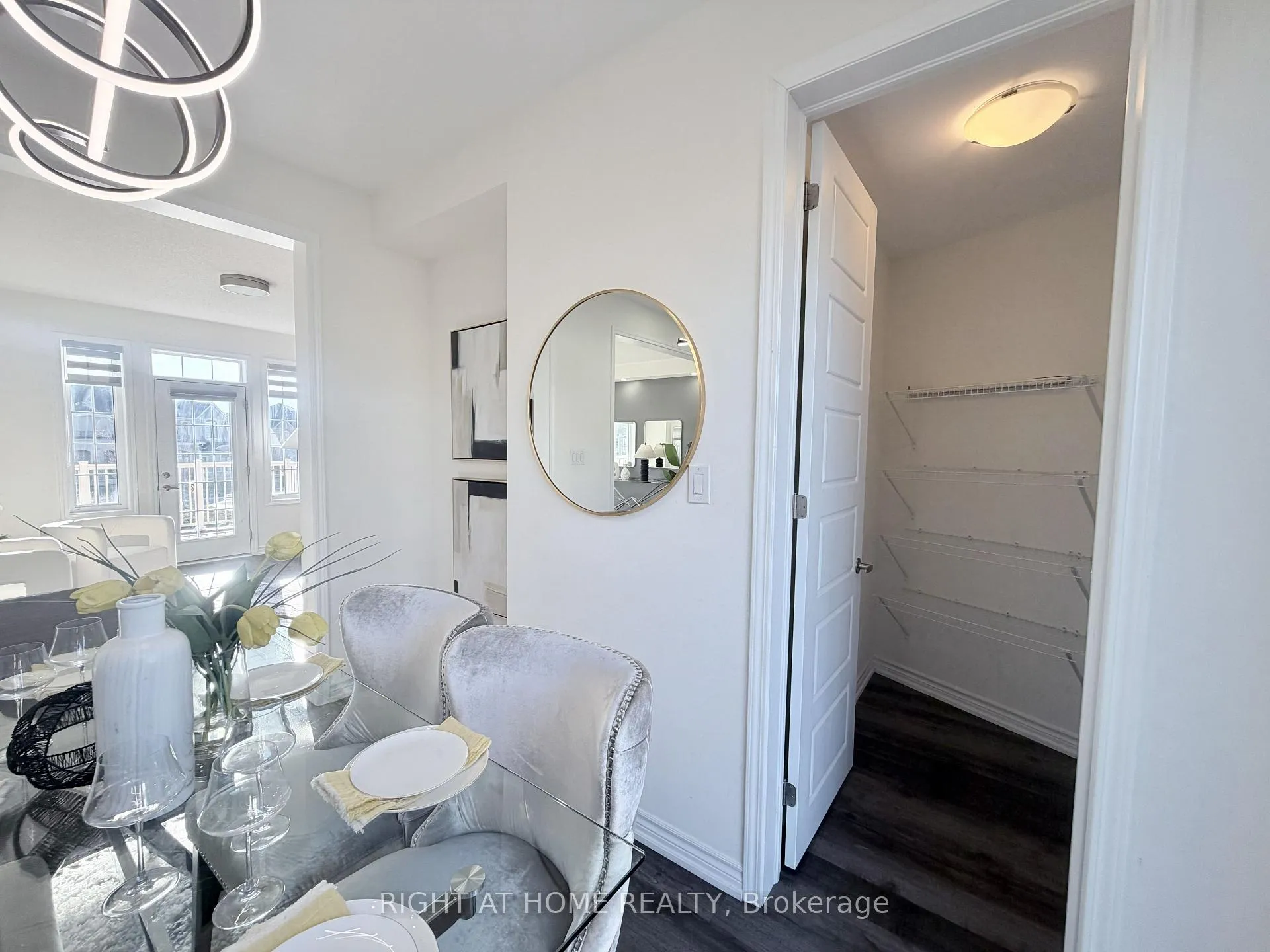 Photo 13 of Unit 21 Upper, 1222 Rose Way, Milton, Cobban — HOMEH