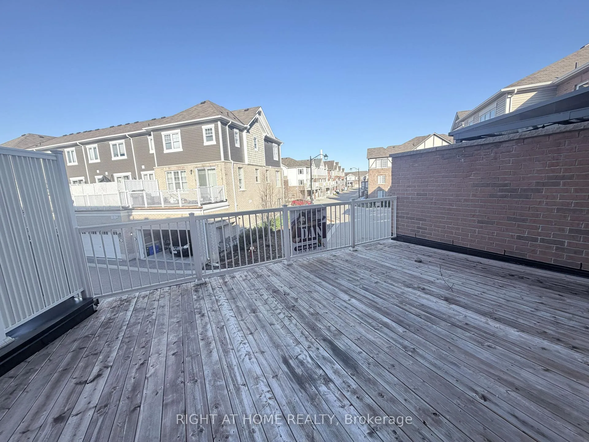 Photo 18 of Unit 21 Upper, 1222 Rose Way, Milton, Cobban — HOMEH
