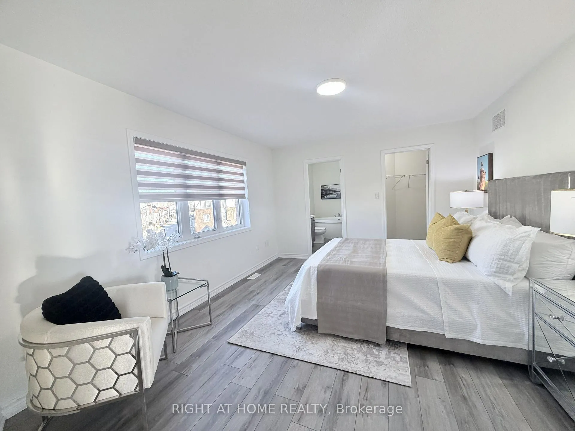 Photo 24 of Unit 21 Upper, 1222 Rose Way, Milton, Cobban — HOMEH