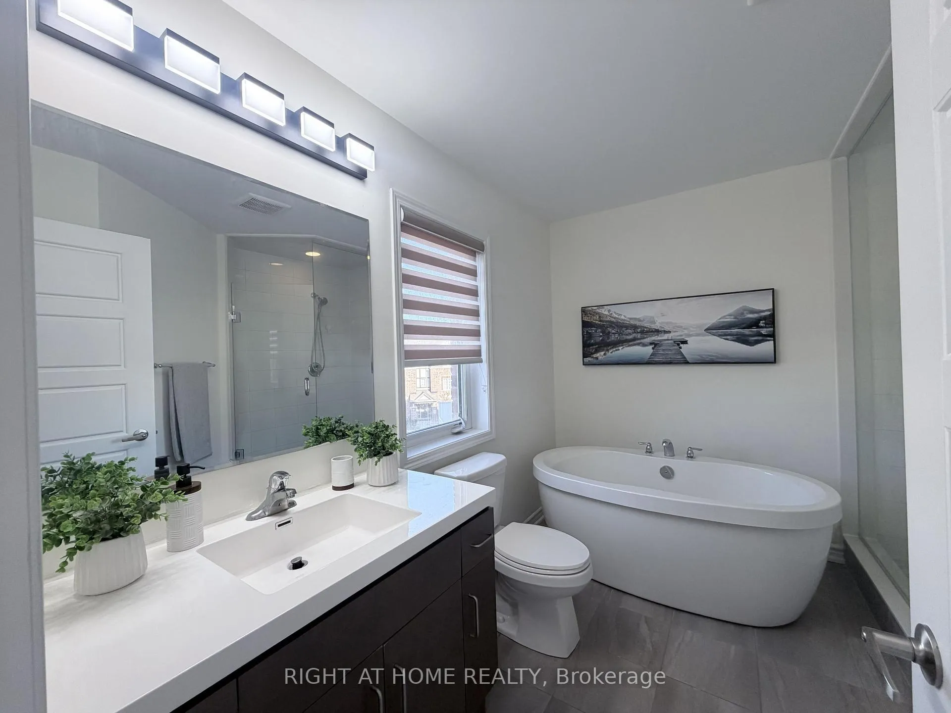 Photo 27 of Unit 21 Upper, 1222 Rose Way, Milton, Cobban — HOMEH
