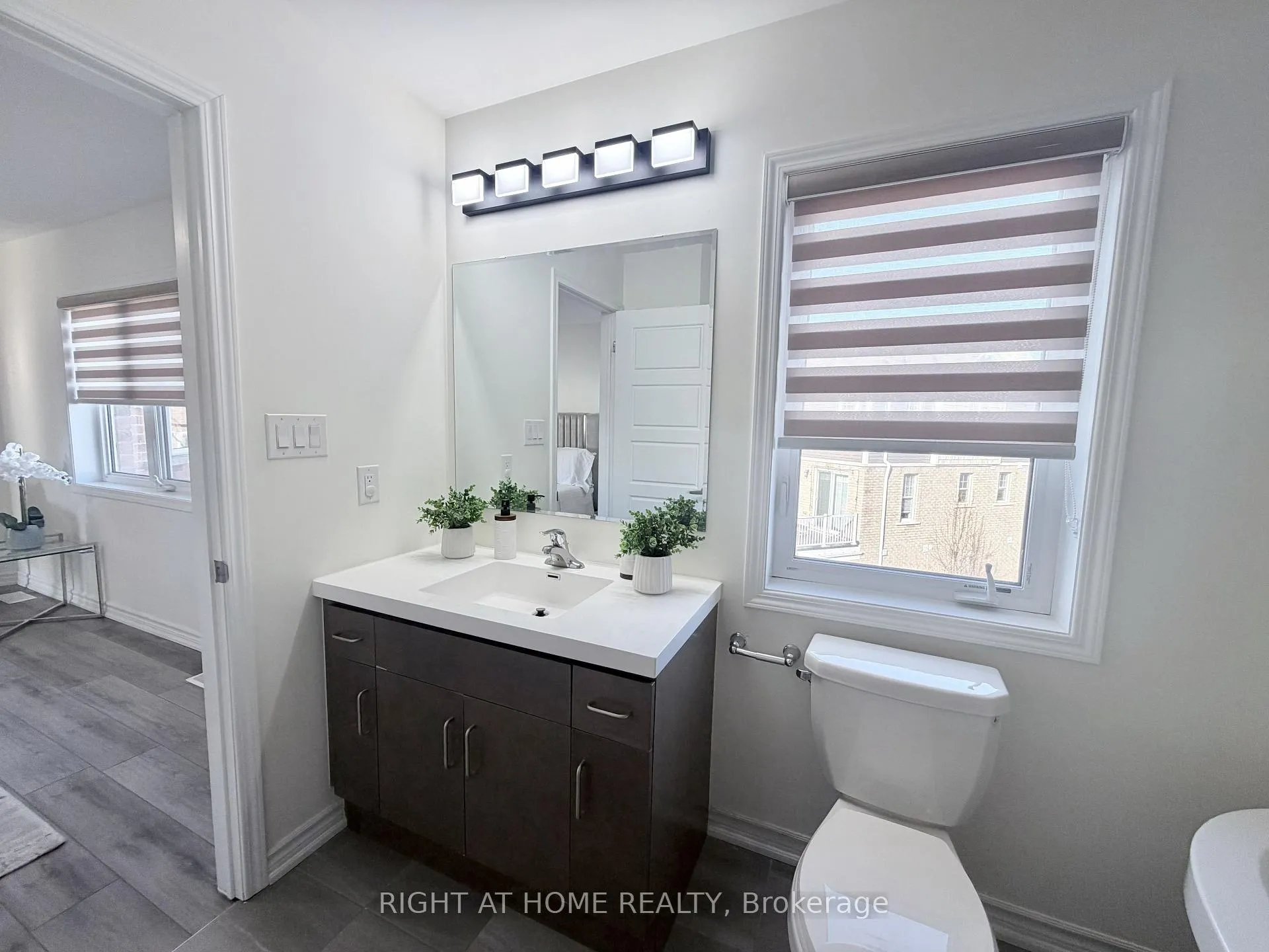 Photo 29 of Unit 21 Upper, 1222 Rose Way, Milton, Cobban — HOMEH