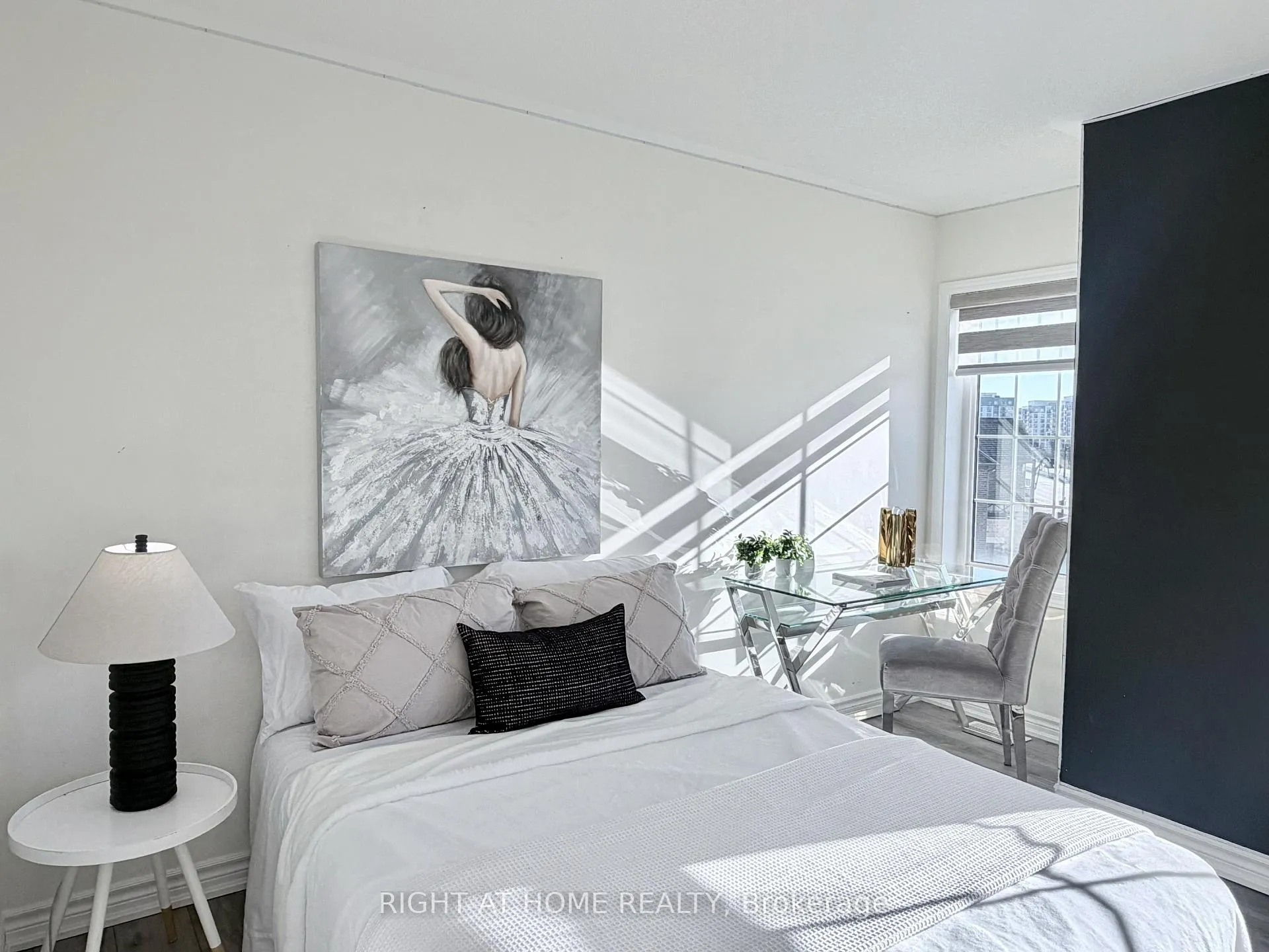 Photo 33 of Unit 21 Upper, 1222 Rose Way, Milton, Cobban — HOMEH