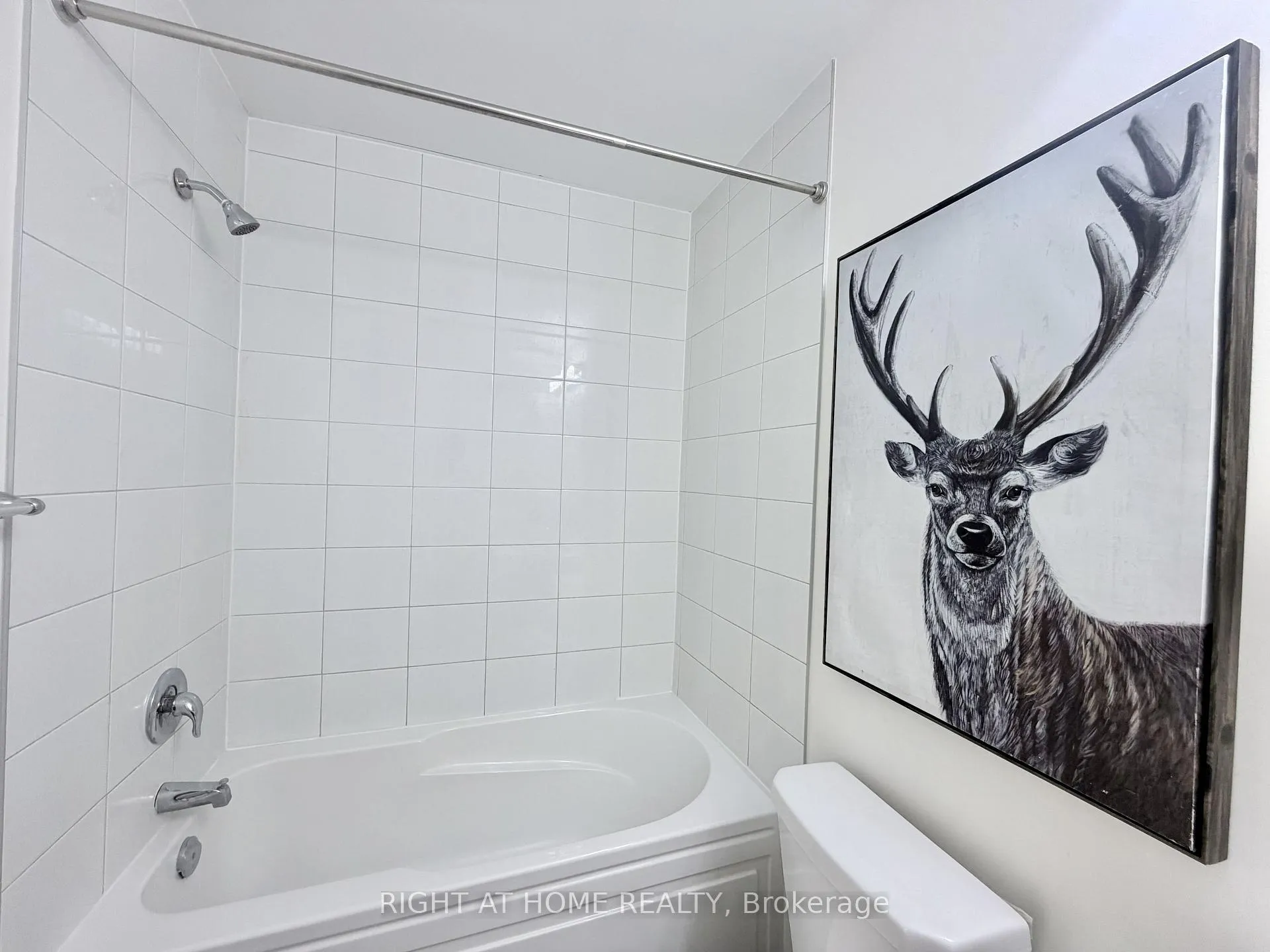 Photo 34 of Unit 21 Upper, 1222 Rose Way, Milton, Cobban — HOMEH