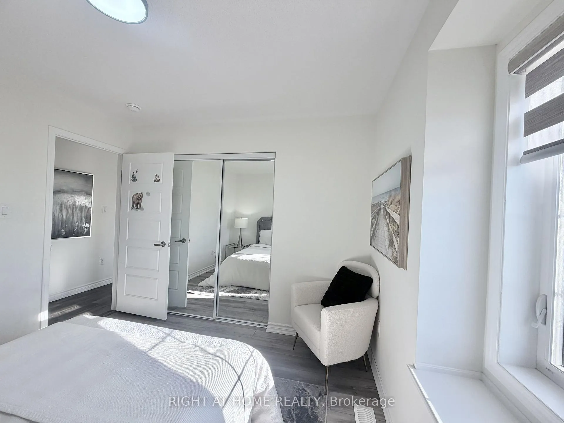 Photo 37 of Unit 21 Upper, 1222 Rose Way, Milton, Cobban — HOMEH