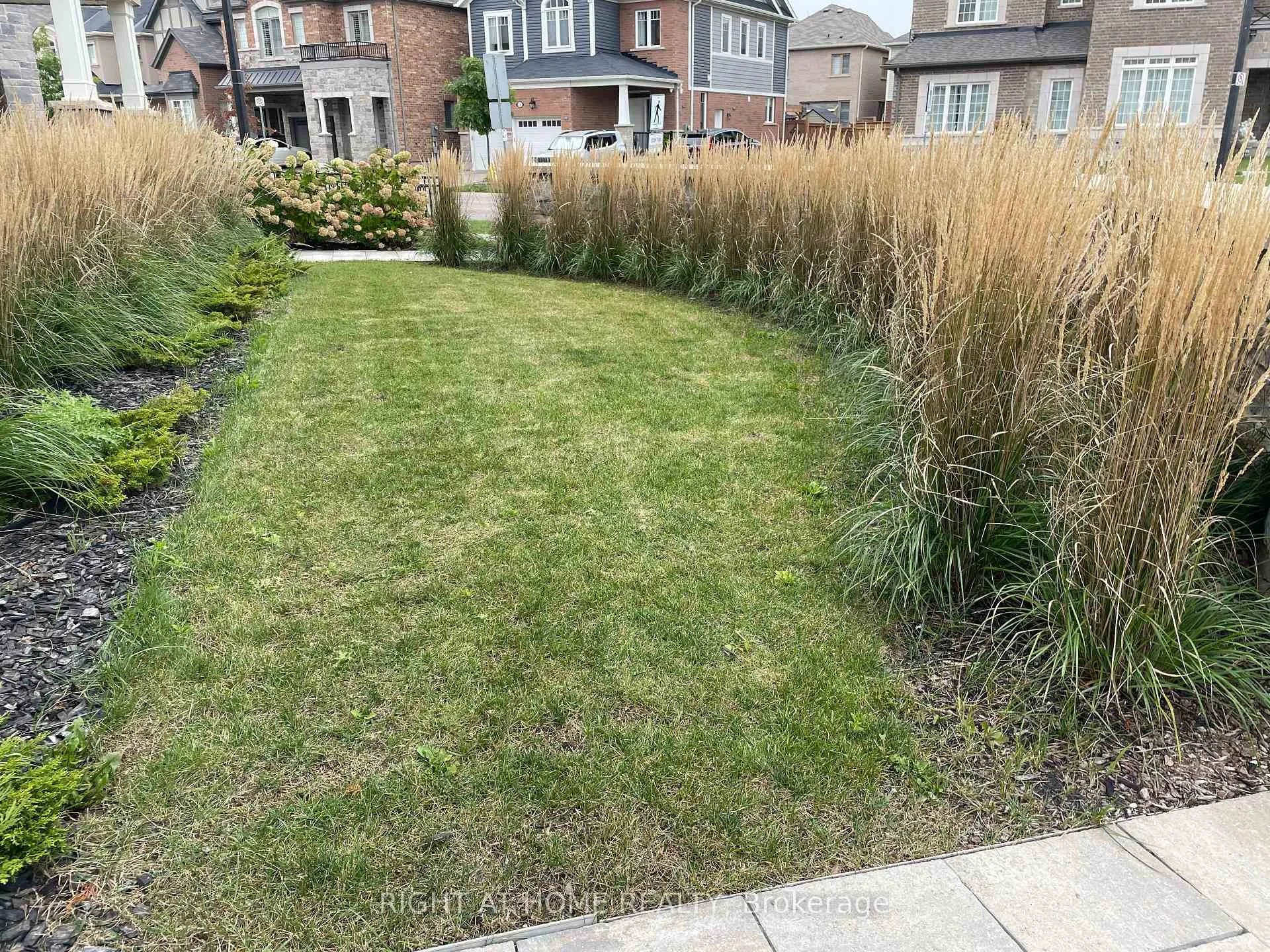 Photo 42 of Unit 21 Upper, 1222 Rose Way, Milton, Cobban — HOMEH