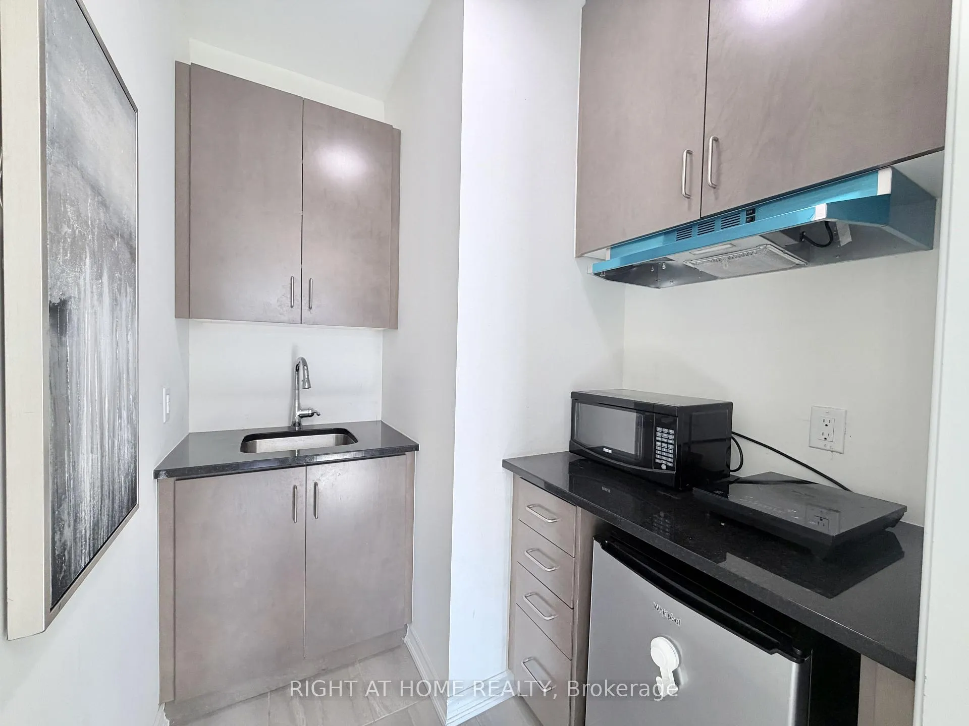 Photo 50 of Unit 21 Upper, 1222 Rose Way, Milton, Cobban — HOMEH