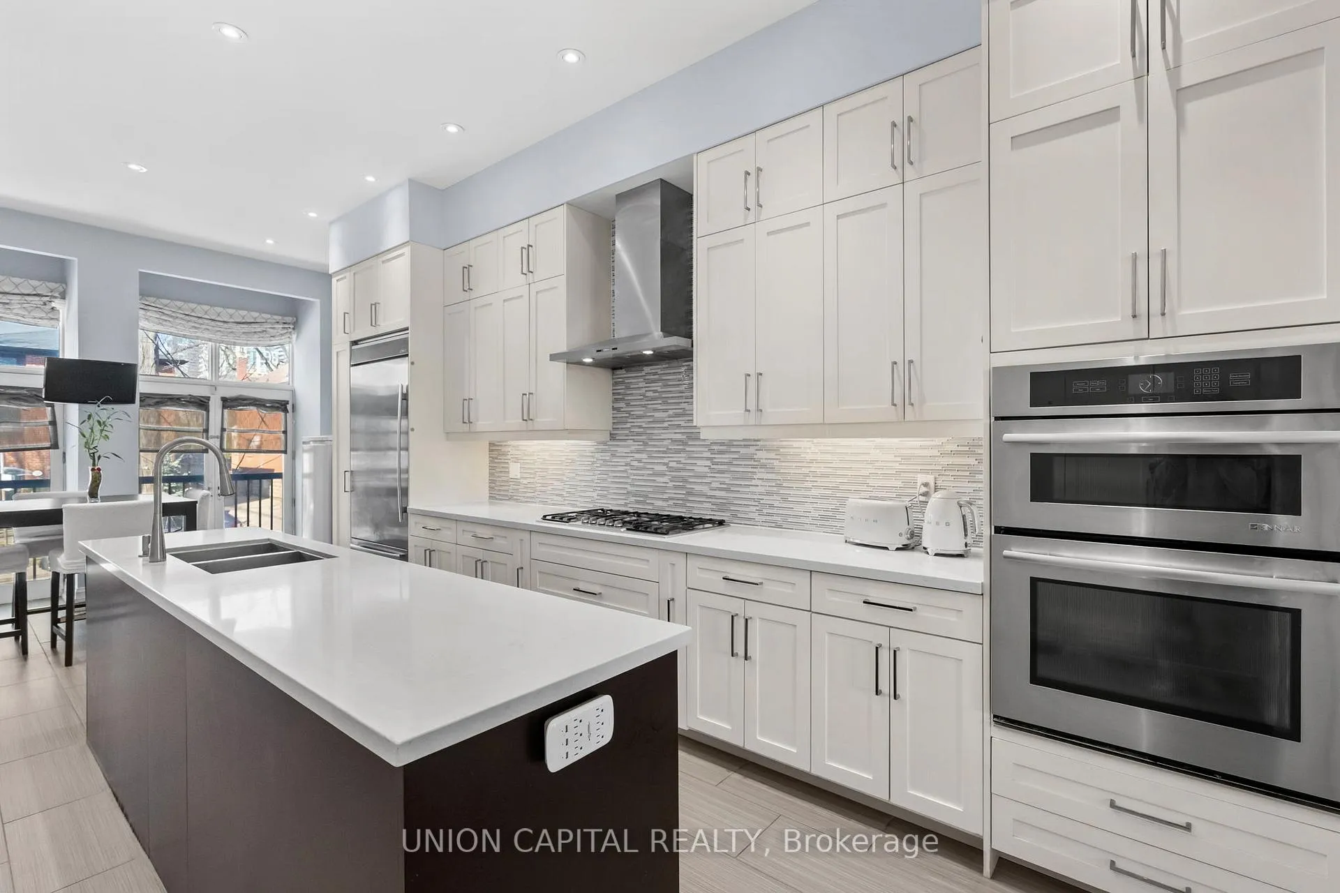 Photo 5 of 75 Falcon Street, Toronto, Mount Pleasant East — HOMEH