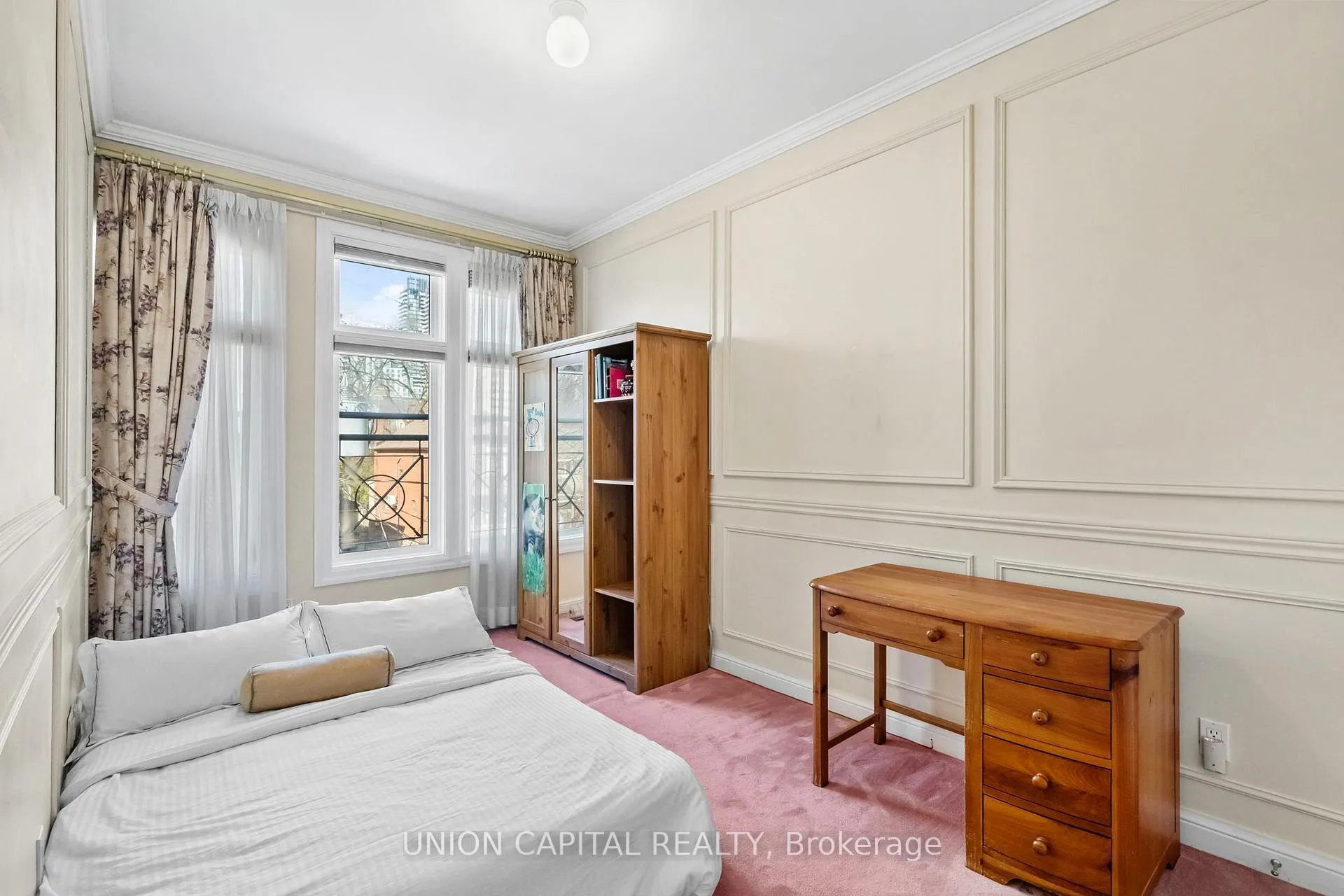 Photo 10 of 75 Falcon Street, Toronto, Mount Pleasant East — HOMEH
