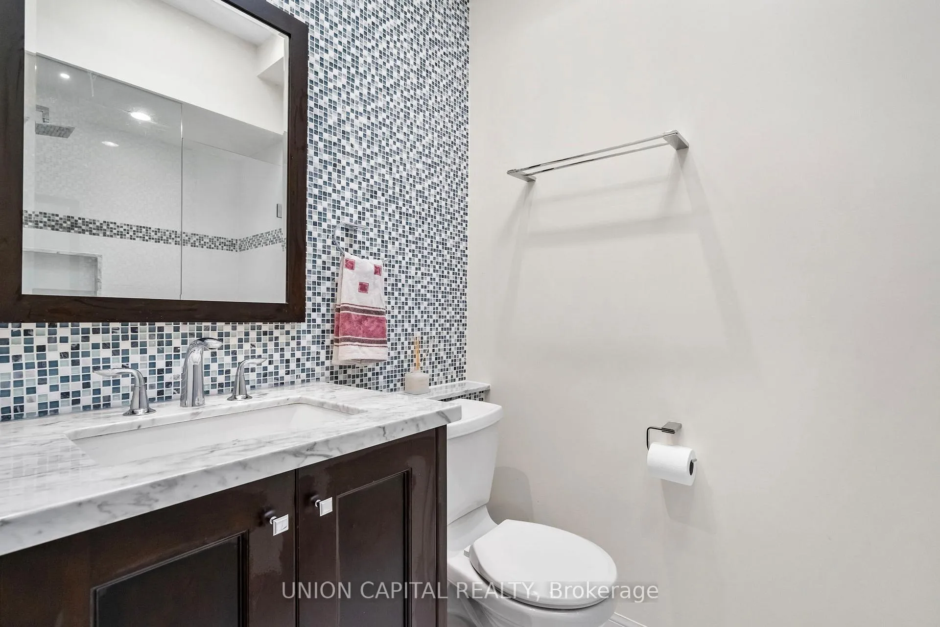 Photo 11 of 75 Falcon Street, Toronto, Mount Pleasant East — HOMEH