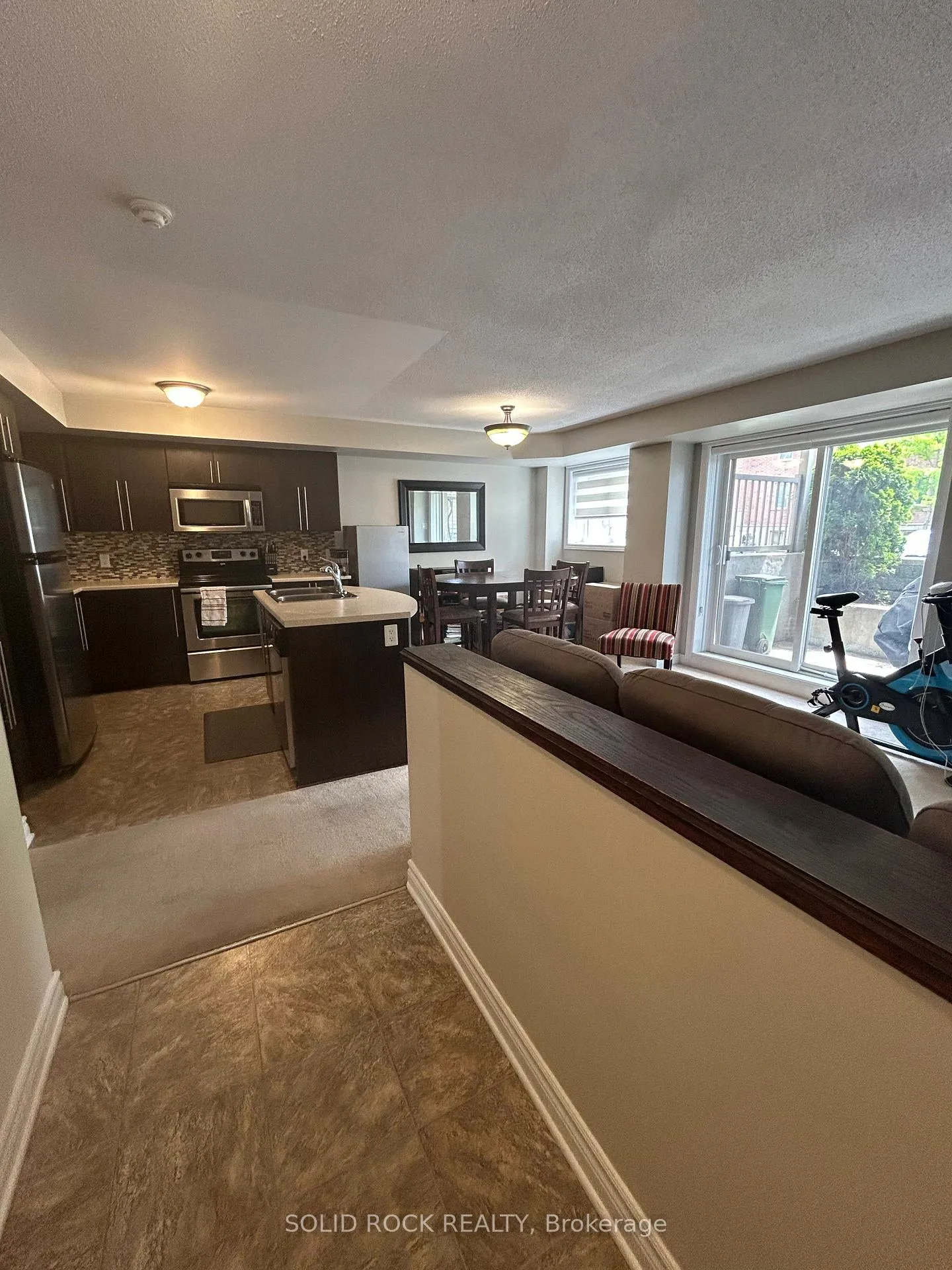 Photo 11 of Unit 1, 305 Cresthaven Drive, Ottawa, Barrhaven East — HOMEH