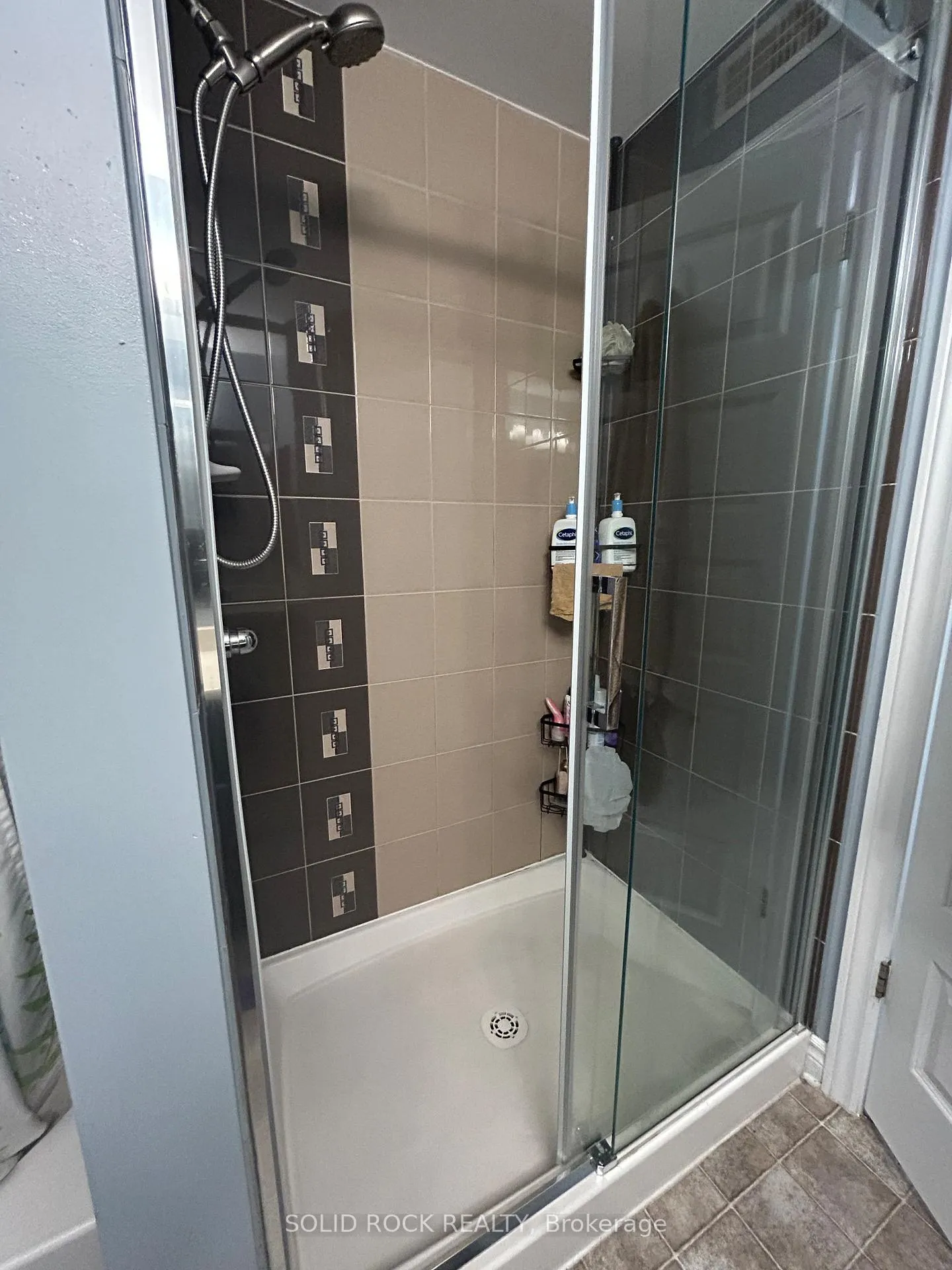 Photo 15 of Unit 1, 305 Cresthaven Drive, Ottawa, Barrhaven East — HOMEH
