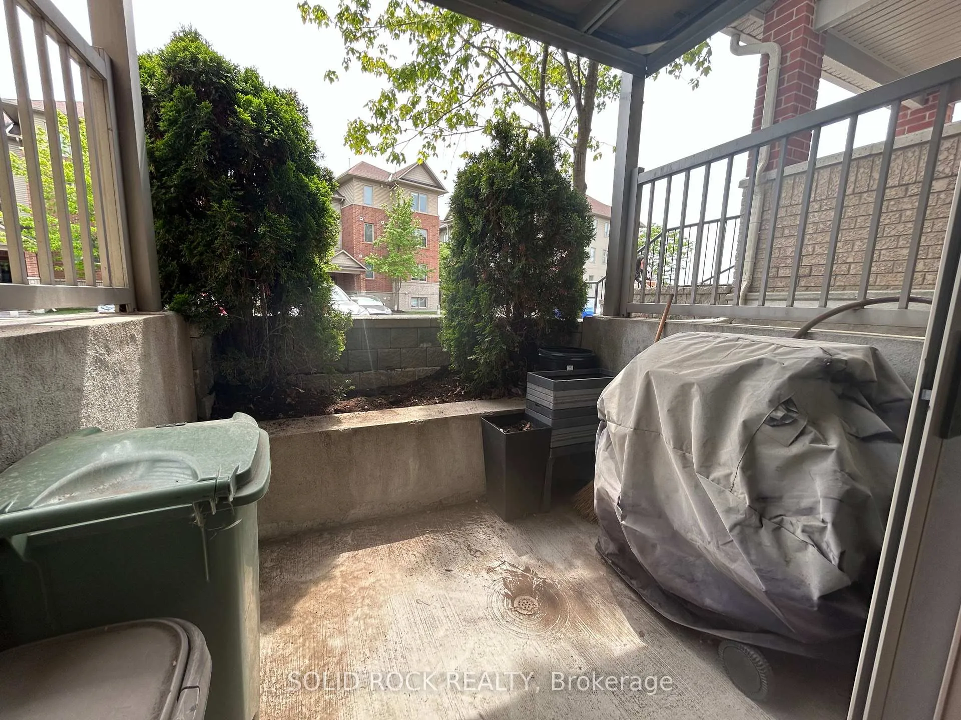 Photo 22 of Unit 1, 305 Cresthaven Drive, Ottawa, Barrhaven East — HOMEH