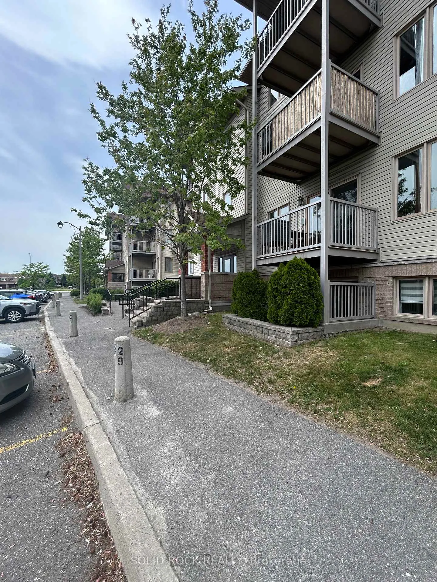 Photo 25 of Unit 1, 305 Cresthaven Drive, Ottawa, Barrhaven East — HOMEH