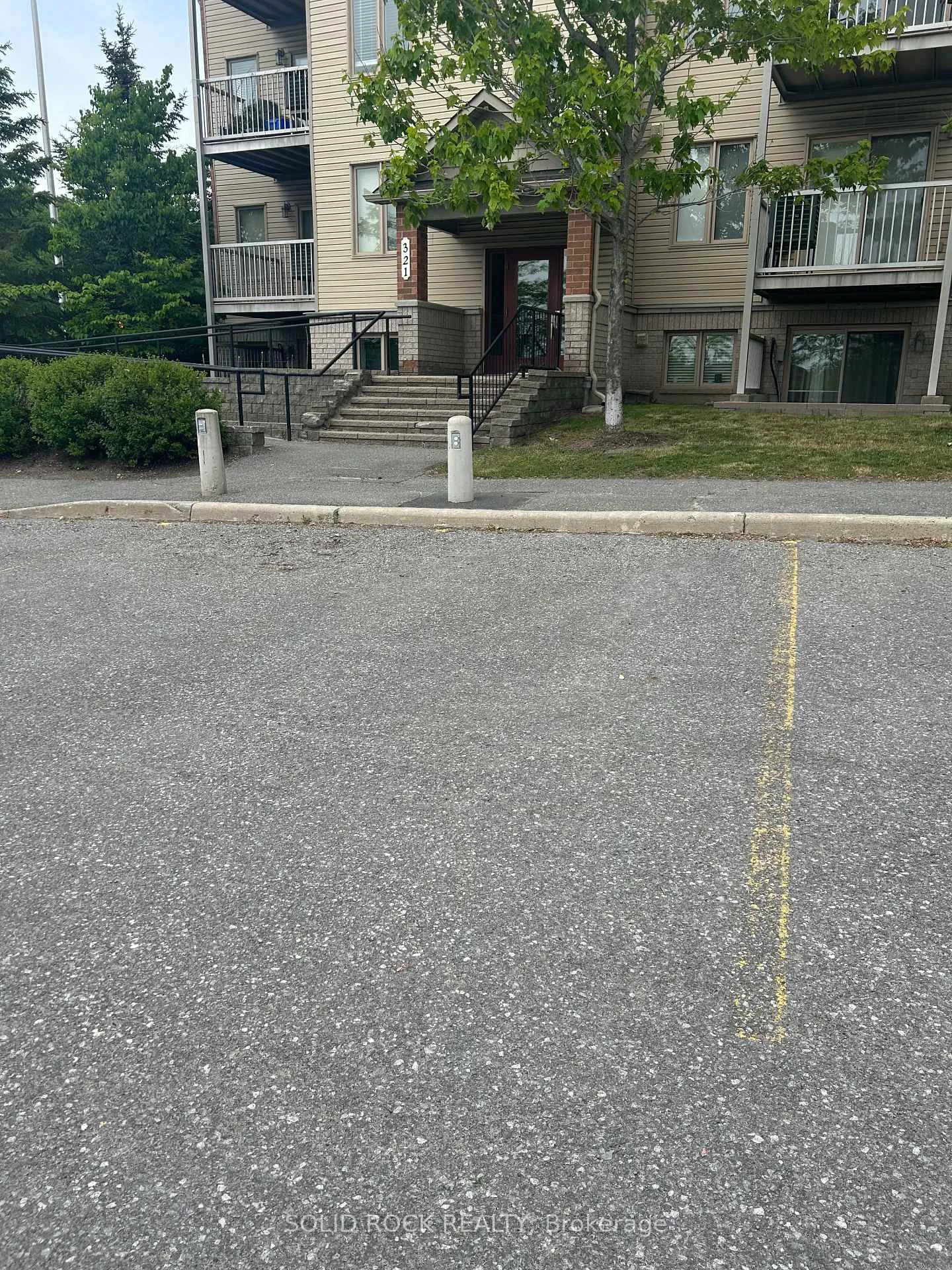 Photo 26 of Unit 1, 305 Cresthaven Drive, Ottawa, Barrhaven East — HOMEH
