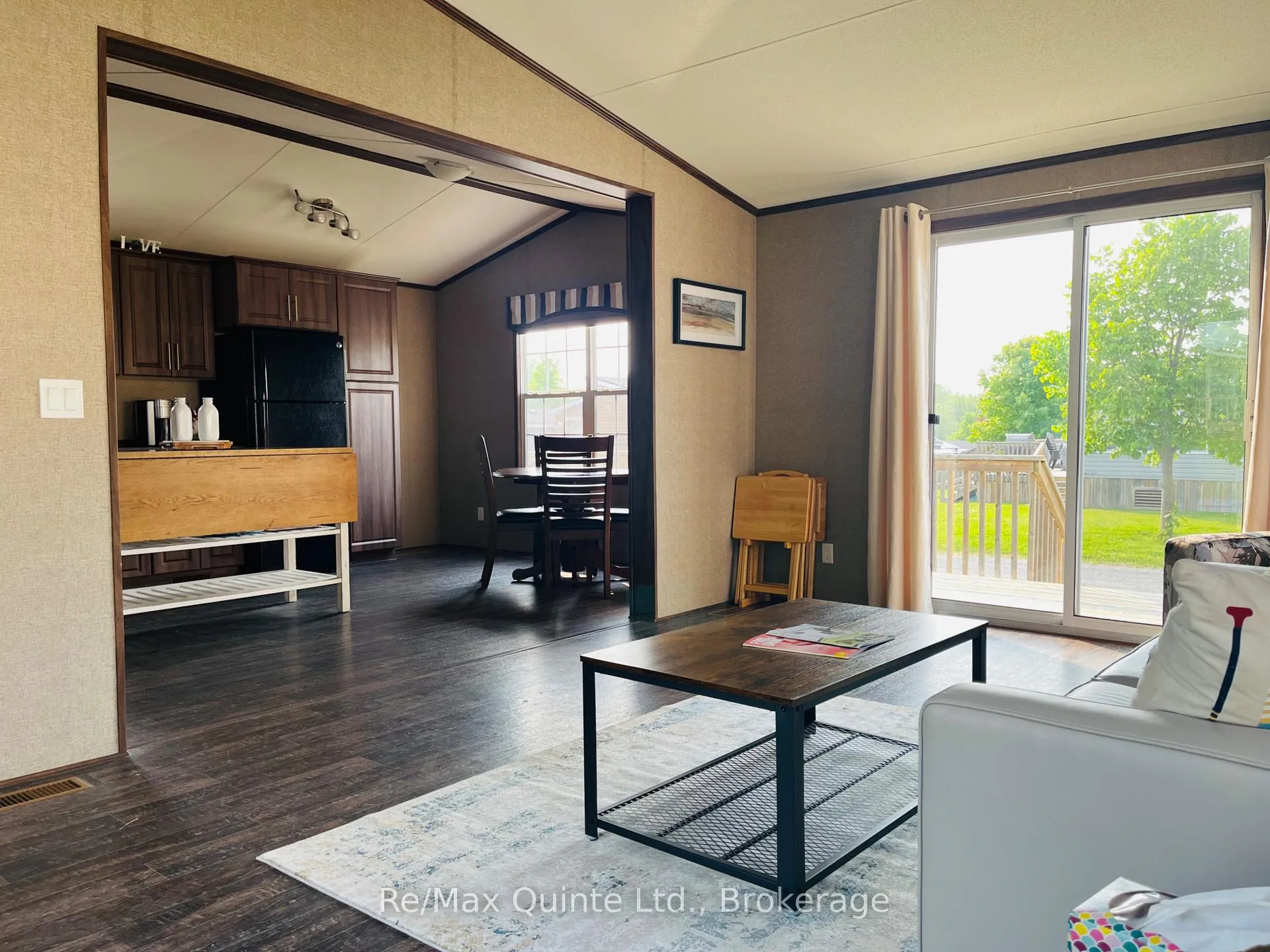 Photo 10 of Unit 8 Cricket Ln, 486 County Road 18, Prince Edward County, Athol Ward — HOMEH