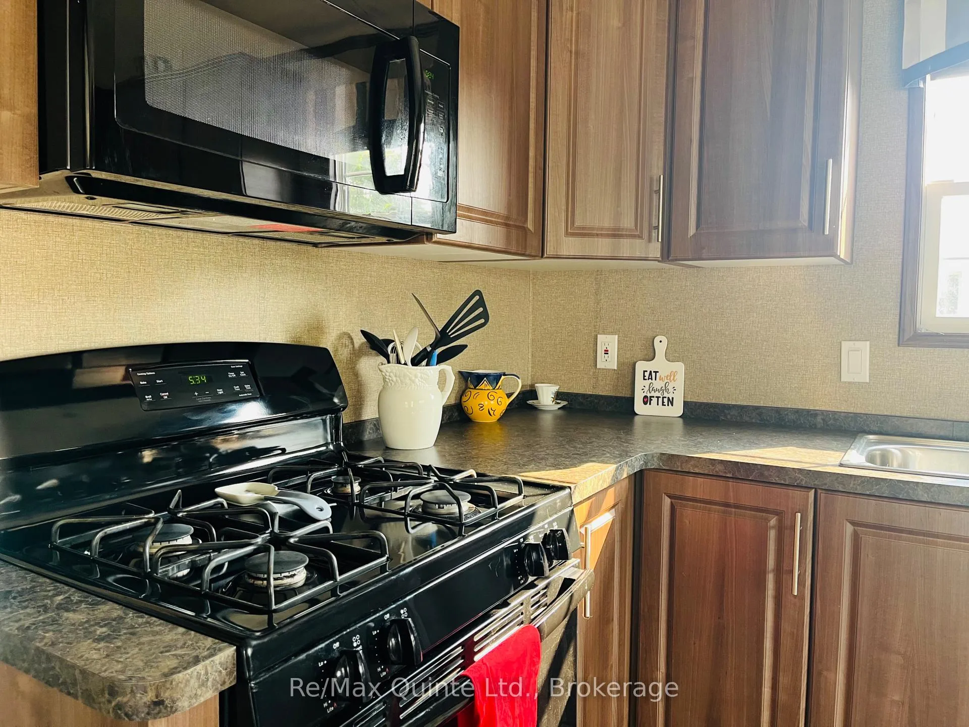 Photo 19 of Unit 8 Cricket Ln, 486 County Road 18, Prince Edward County, Athol Ward — HOMEH
