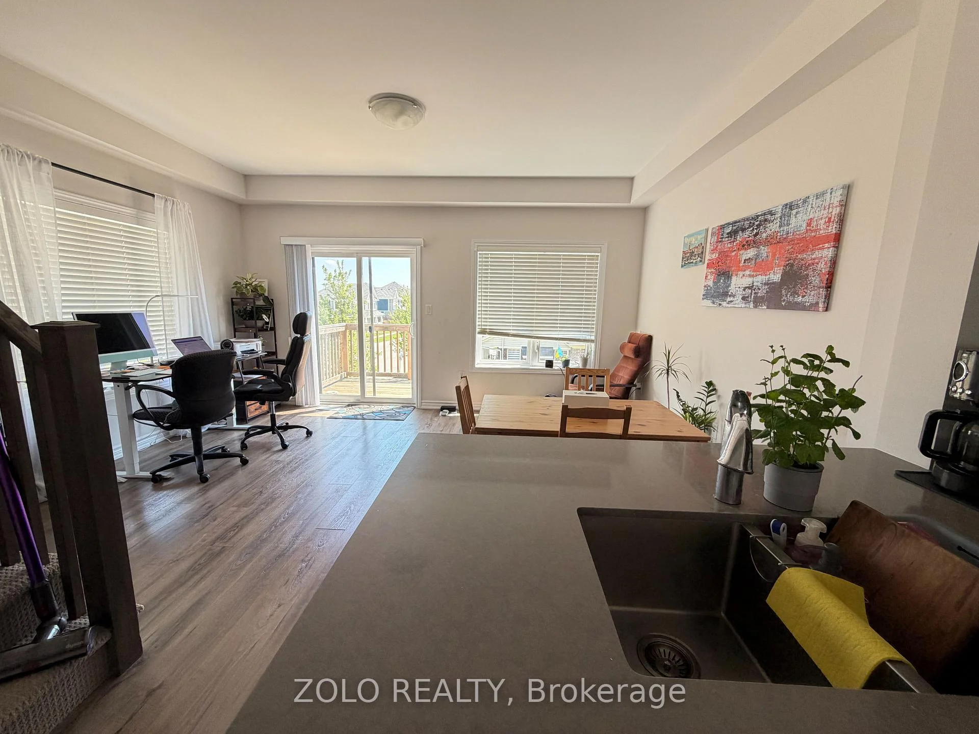 Photo 8 of Unit 1, 124 Compass Trail, Cambridge, Preston Heights — HOMEH