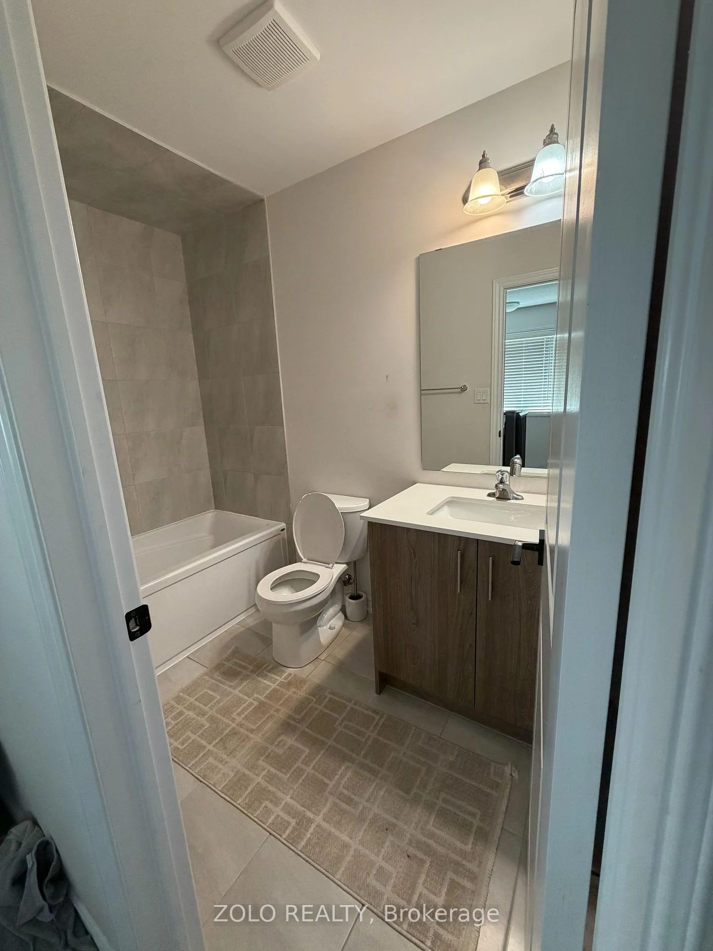 Photo 14 of Unit 1, 124 Compass Trail, Cambridge, Preston Heights — HOMEH