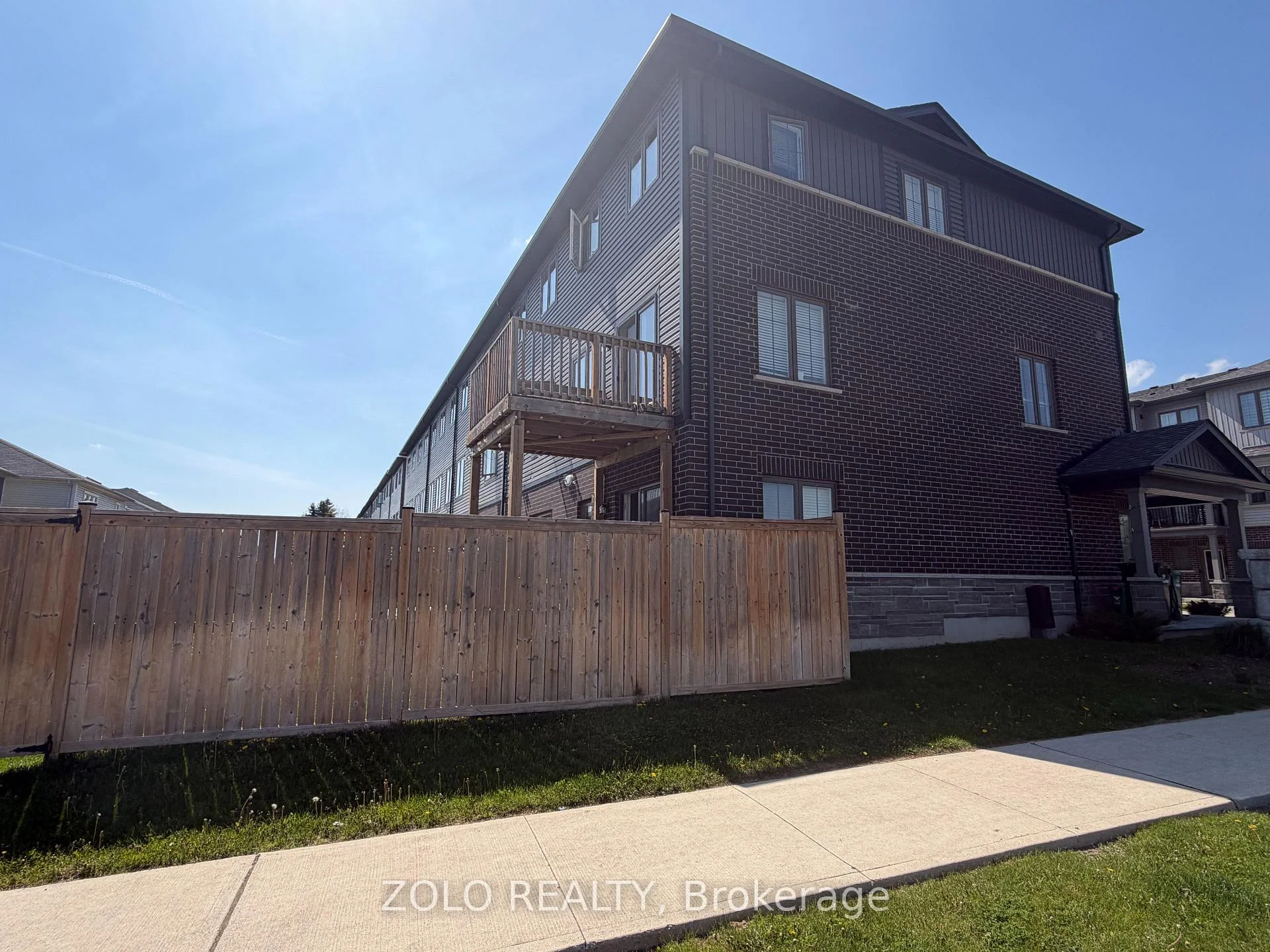 Photo 17 of Unit 1, 124 Compass Trail, Cambridge, Preston Heights — HOMEH
