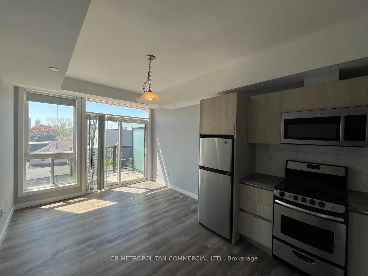 Photo 2 of Unit 305, 335 College Street, Toronto, Kensington-Chinatown — HOMEH