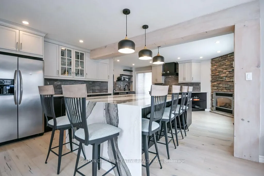Photo 10 of 36 Nicklaus Drive, Barrie, East Bayfield — HOMEH
