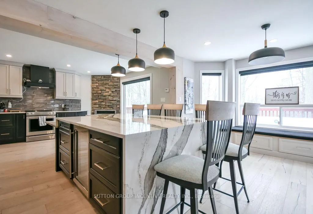 Photo 12 of 36 Nicklaus Drive, Barrie, East Bayfield — HOMEH
