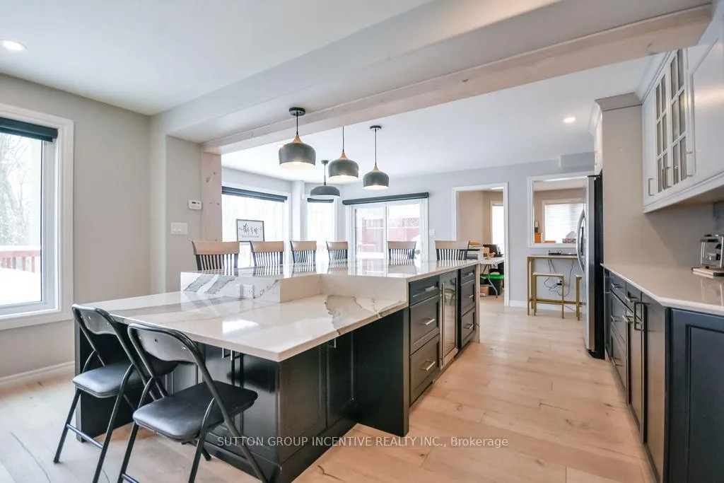 Photo 14 of 36 Nicklaus Drive, Barrie, East Bayfield — HOMEH
