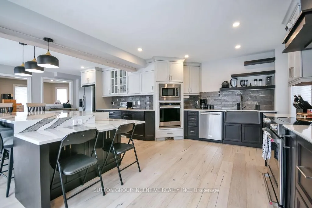 Photo 16 of 36 Nicklaus Drive, Barrie, East Bayfield — HOMEH