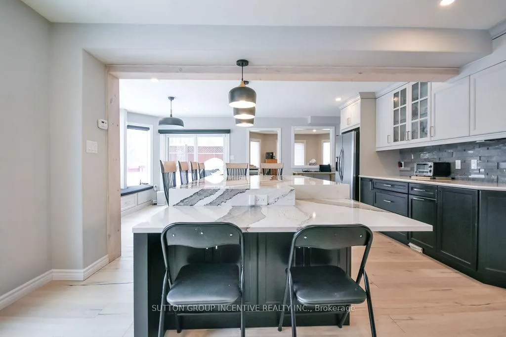 Photo 17 of 36 Nicklaus Drive, Barrie, East Bayfield — HOMEH