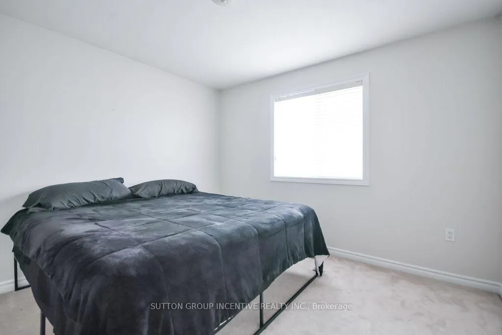Photo 23 of 36 Nicklaus Drive, Barrie, East Bayfield — HOMEH