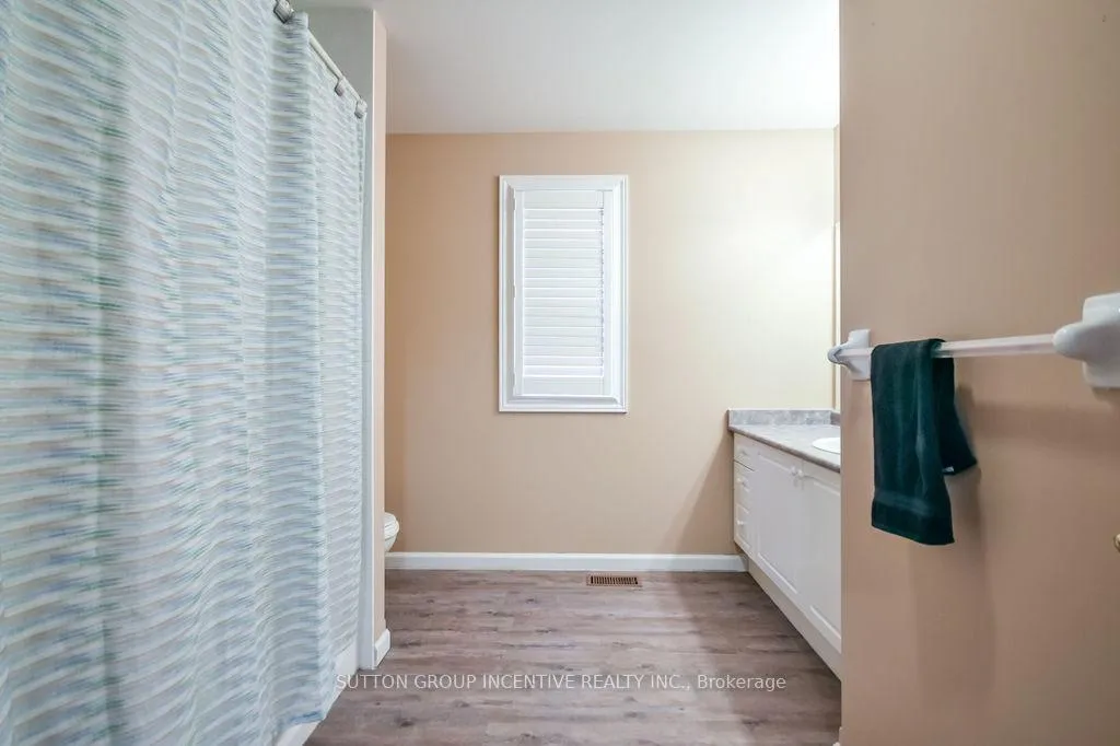 Photo 24 of 36 Nicklaus Drive, Barrie, East Bayfield — HOMEH