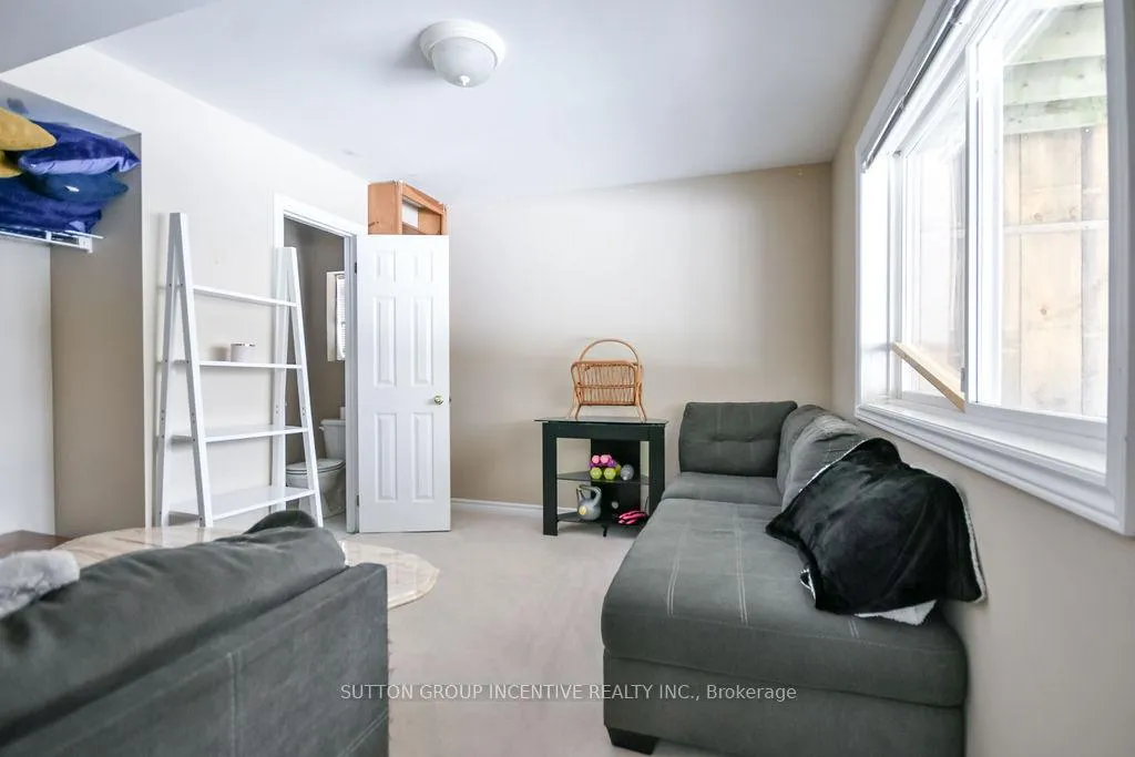 Photo 33 of 36 Nicklaus Drive, Barrie, East Bayfield — HOMEH