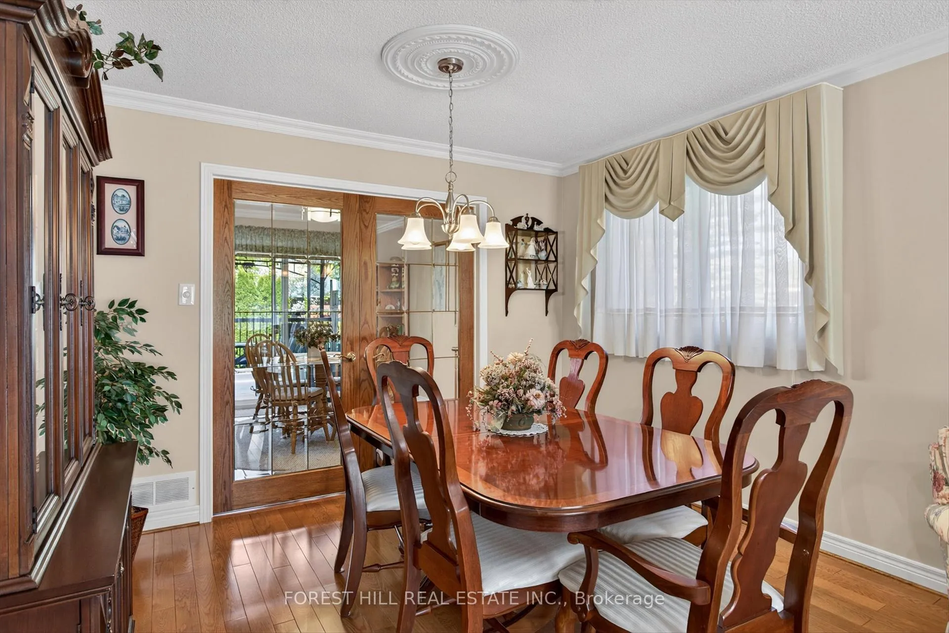 Photo 11 of 2212 Lorraine Drive, Peterborough, Northcrest Ward 5 — HOMEH