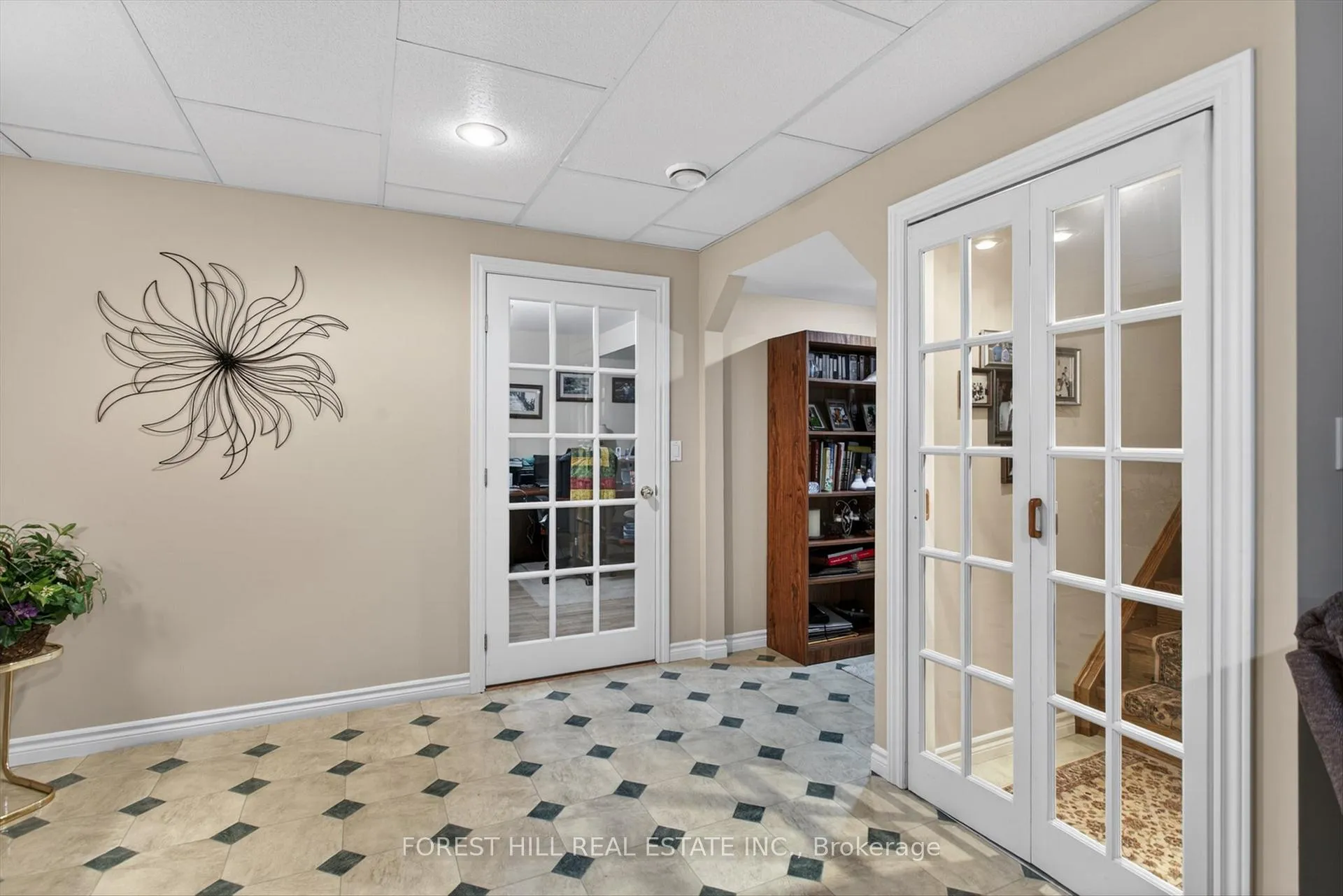 Photo 26 of 2212 Lorraine Drive, Peterborough, Northcrest Ward 5 — HOMEH