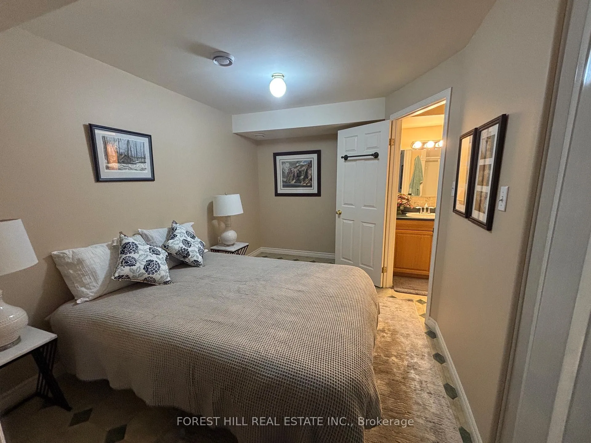 Photo 32 of 2212 Lorraine Drive, Peterborough, Northcrest Ward 5 — HOMEH