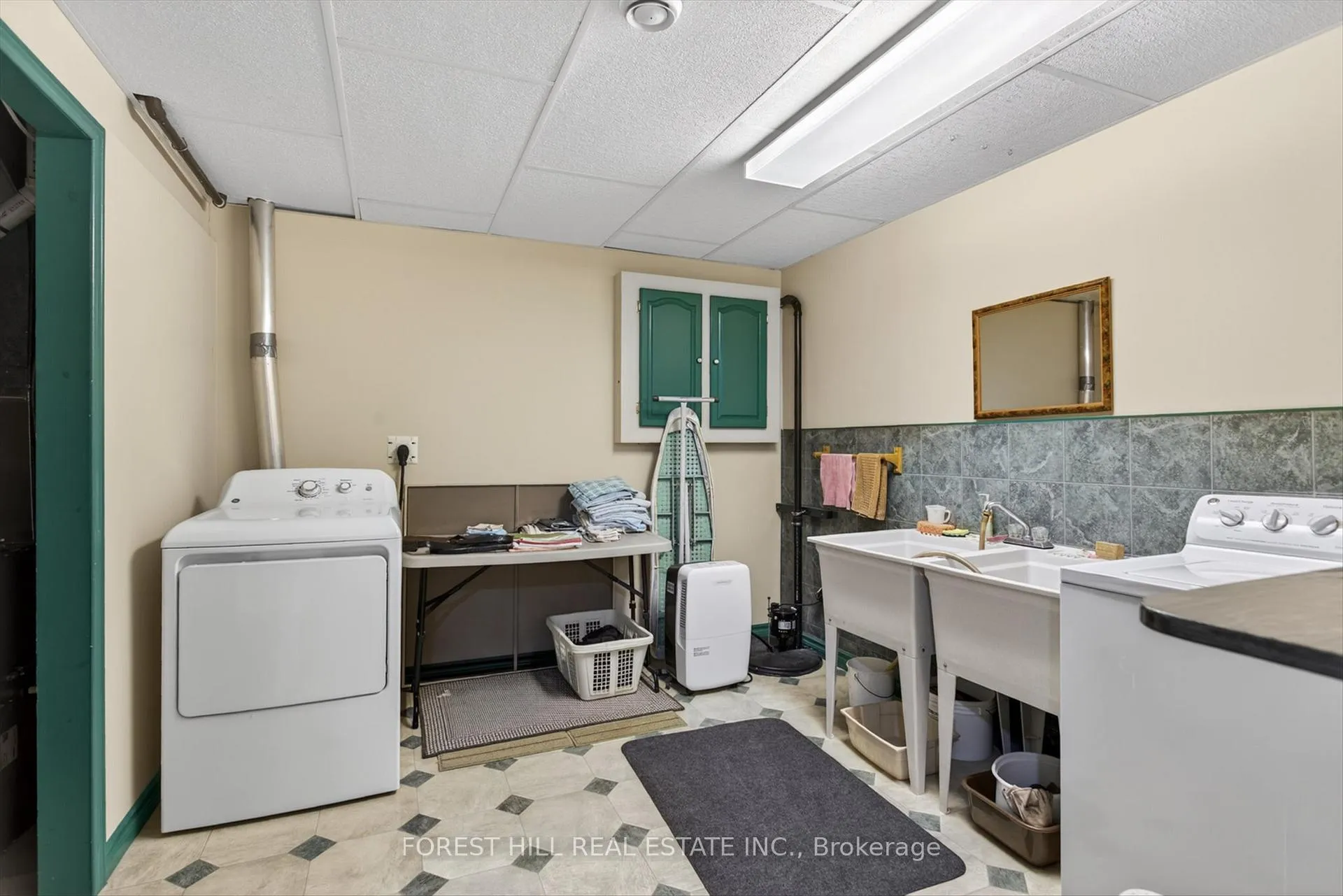 Photo 36 of 2212 Lorraine Drive, Peterborough, Northcrest Ward 5 — HOMEH