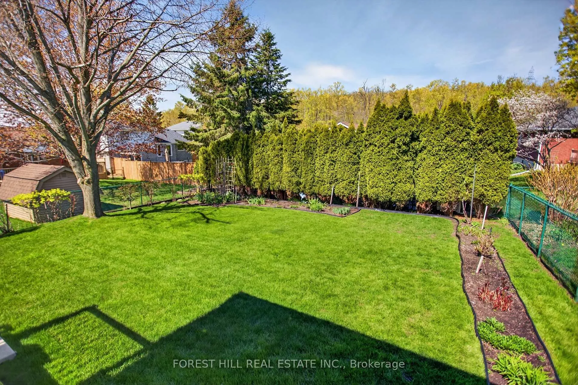 Photo 40 of 2212 Lorraine Drive, Peterborough, Northcrest Ward 5 — HOMEH