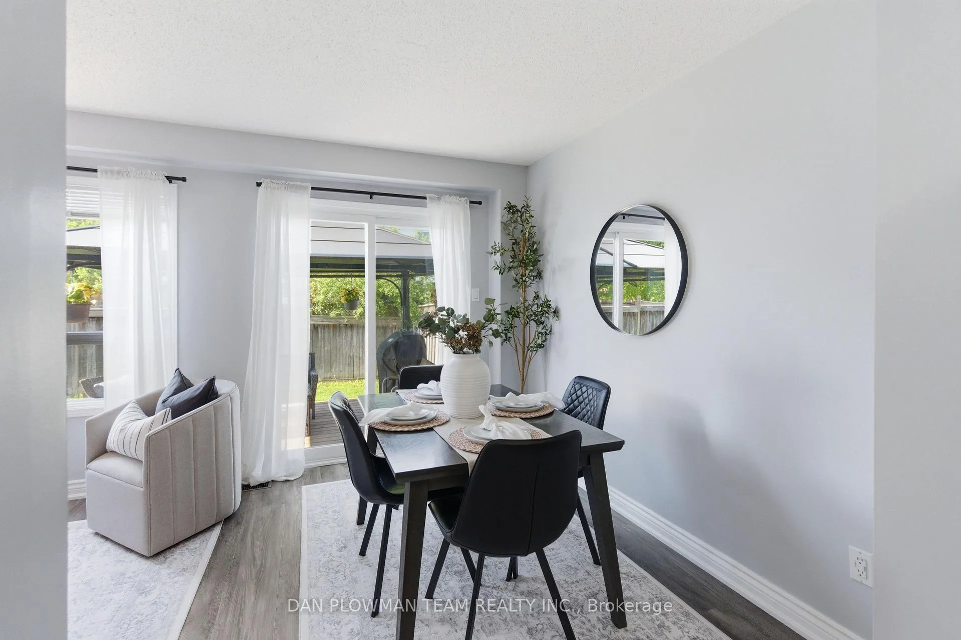 Photo 6 of 69 John Walter Crescent, Clarington, Courtice — HOMEH