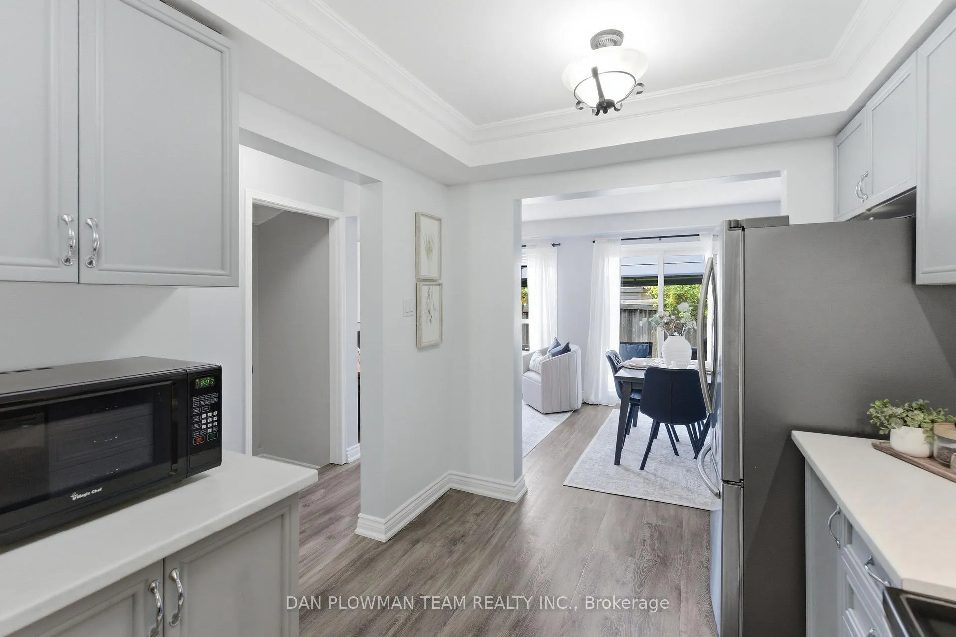Photo 12 of 69 John Walter Crescent, Clarington, Courtice — HOMEH